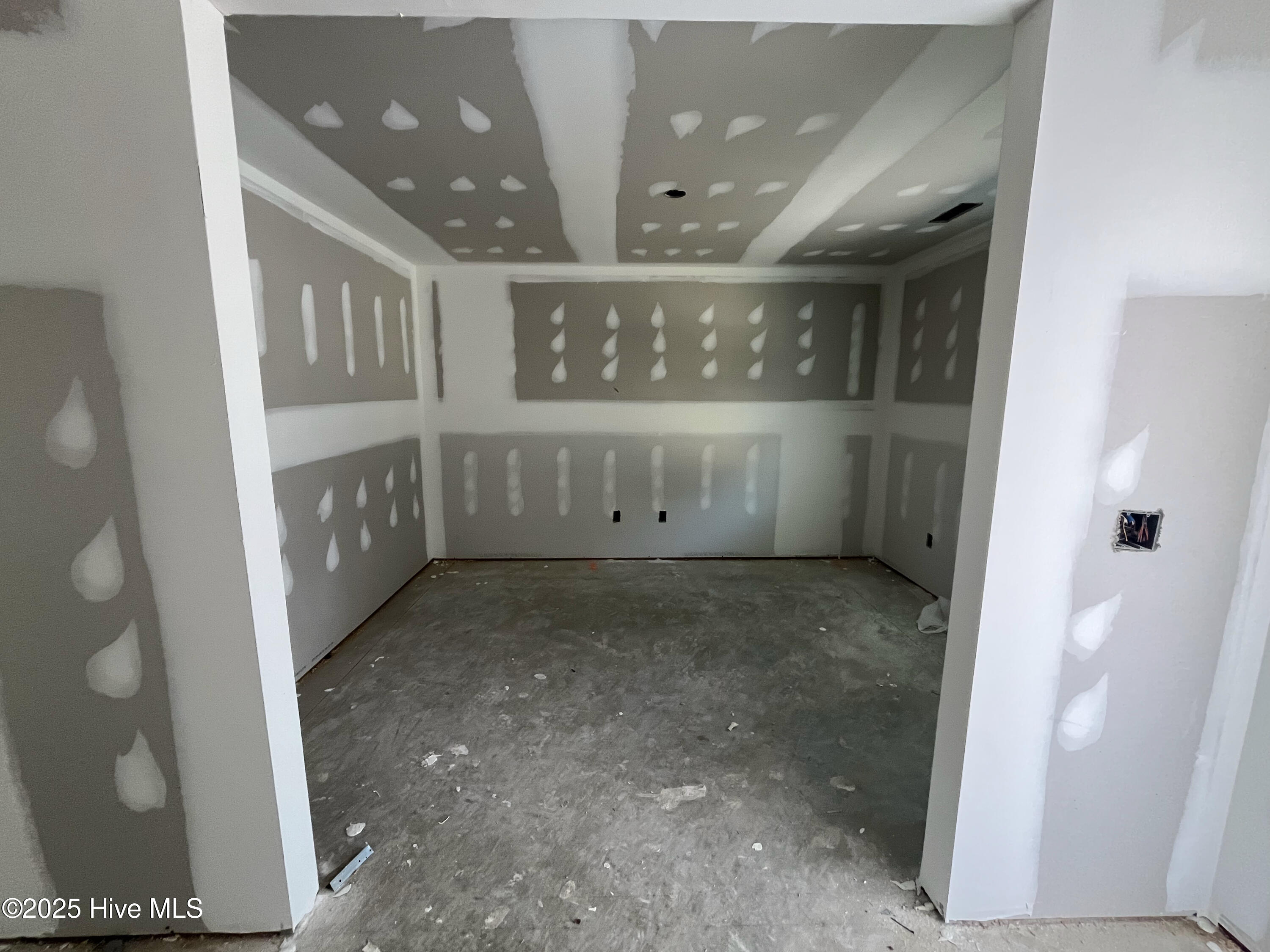 Lot 60 (06_20_25)(Bed 3)