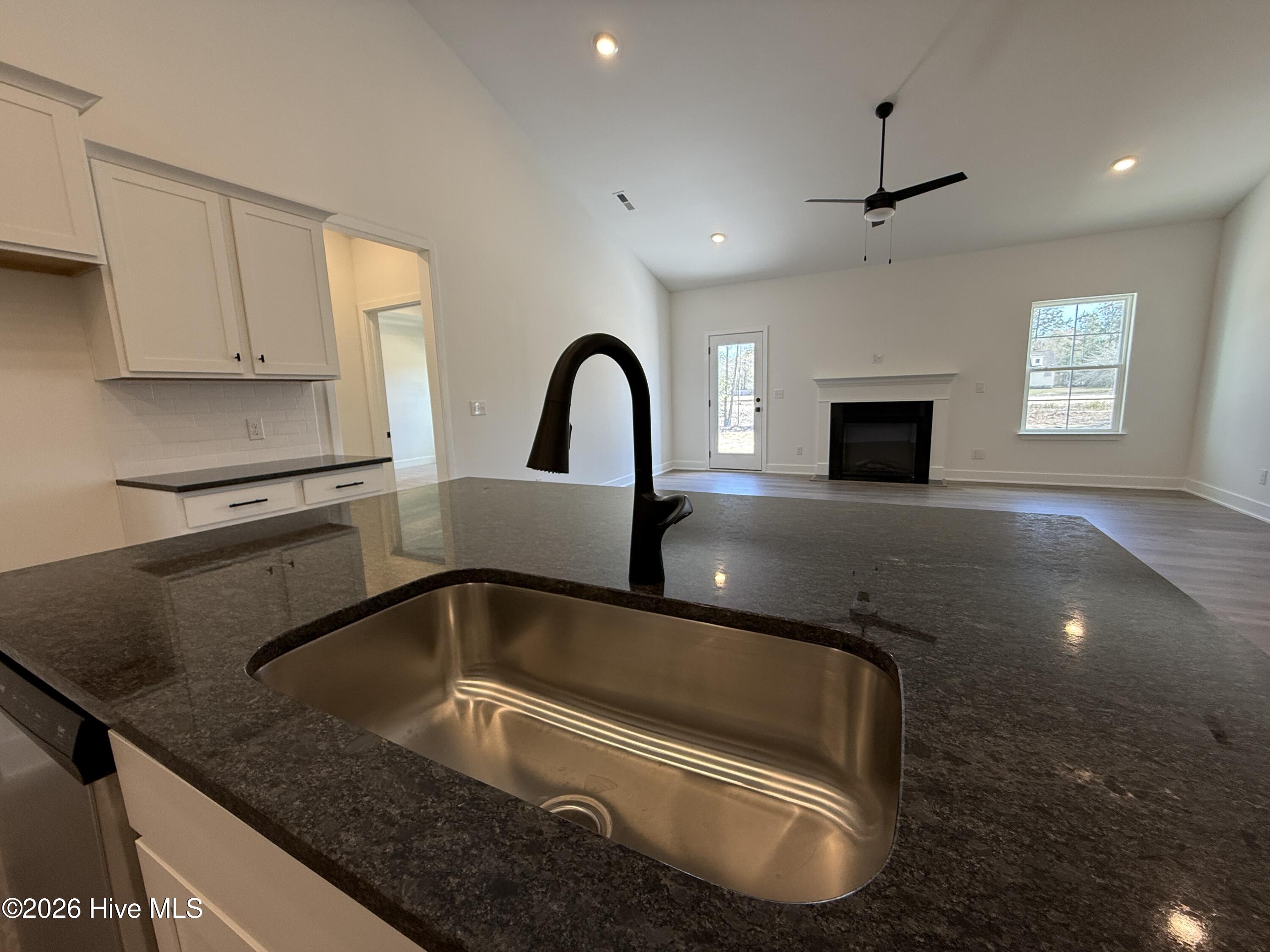 100551152 | Photo 18