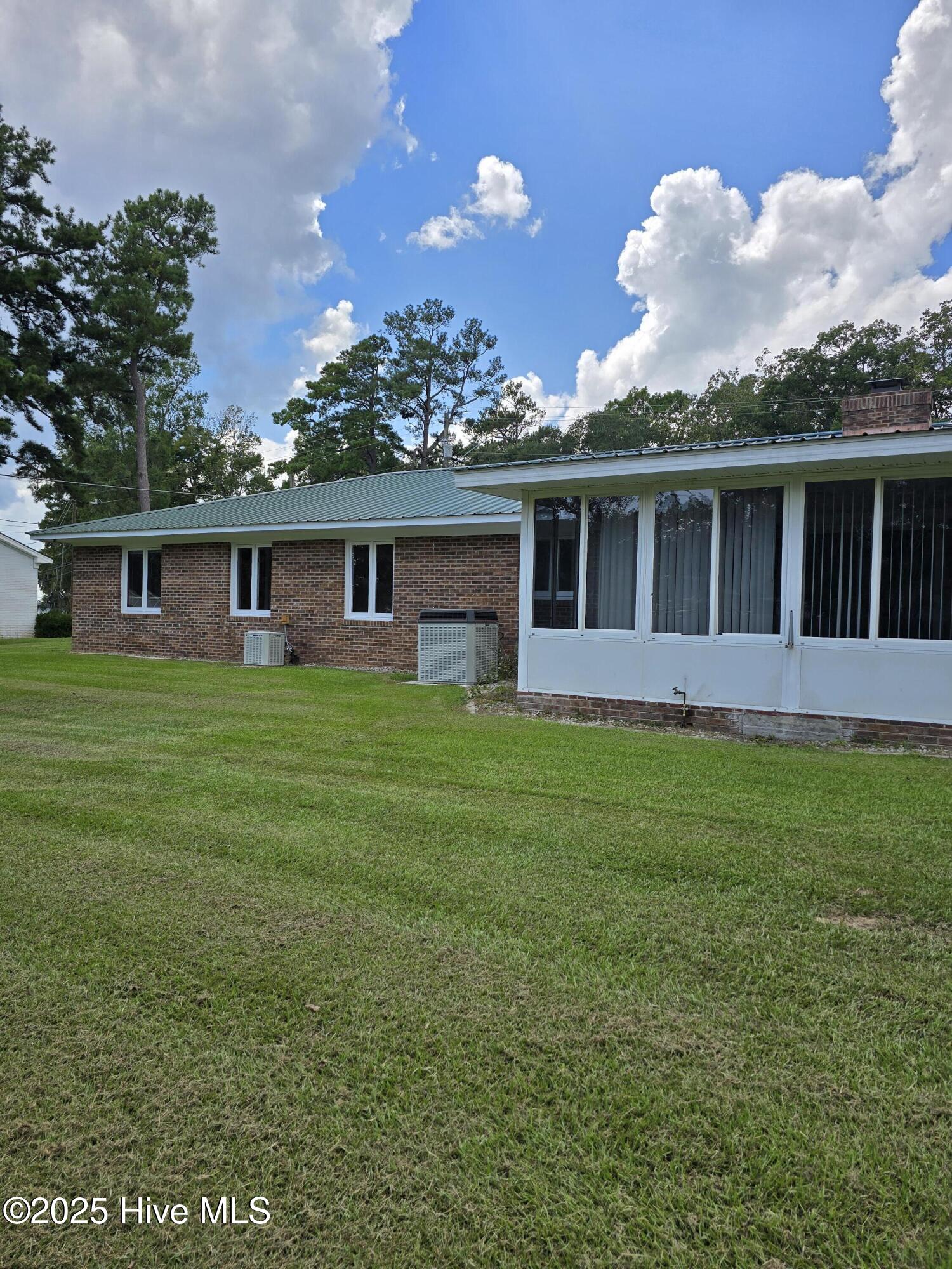 100527387 | Photo 26