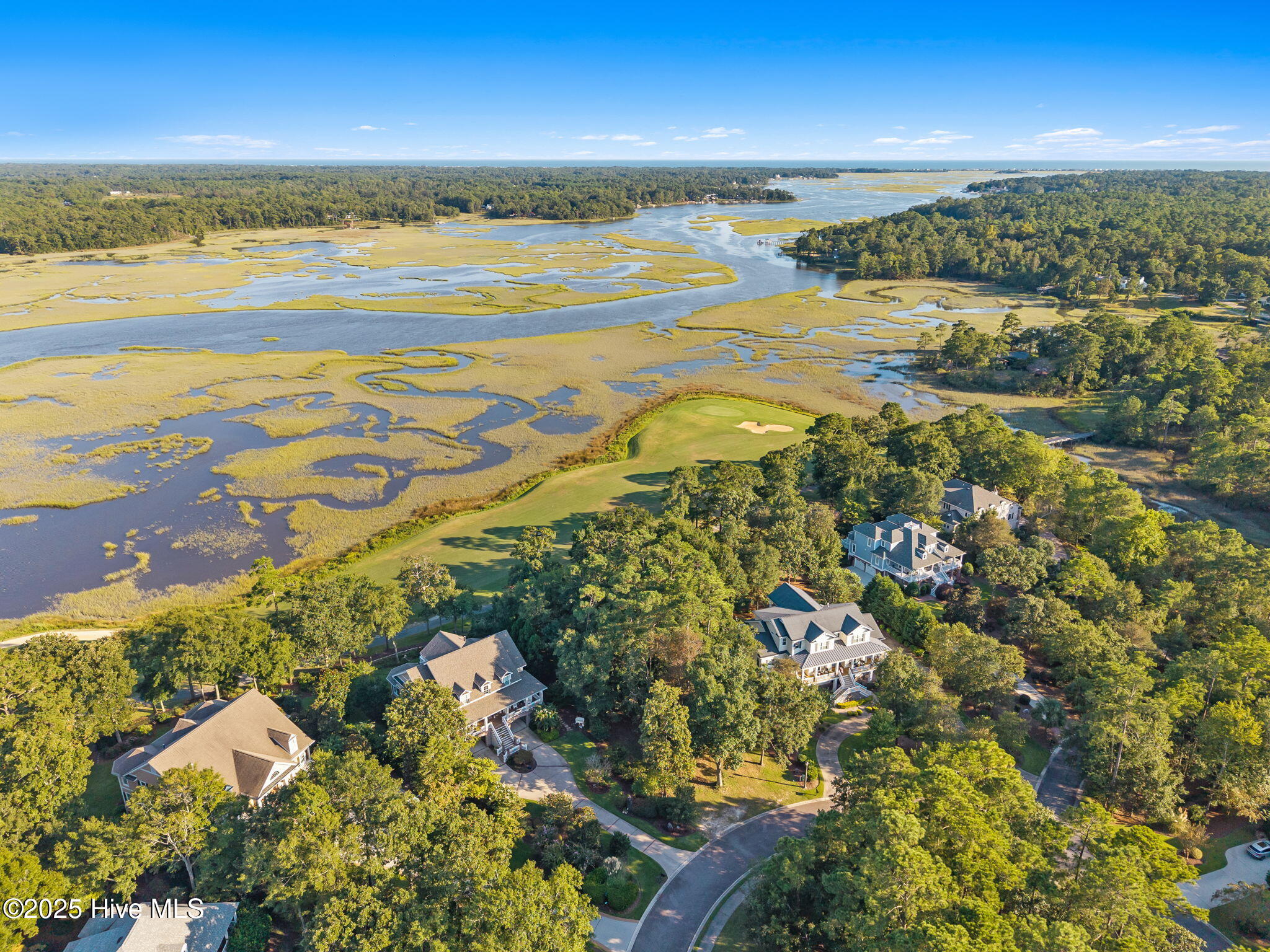 100530249 | Photo 16