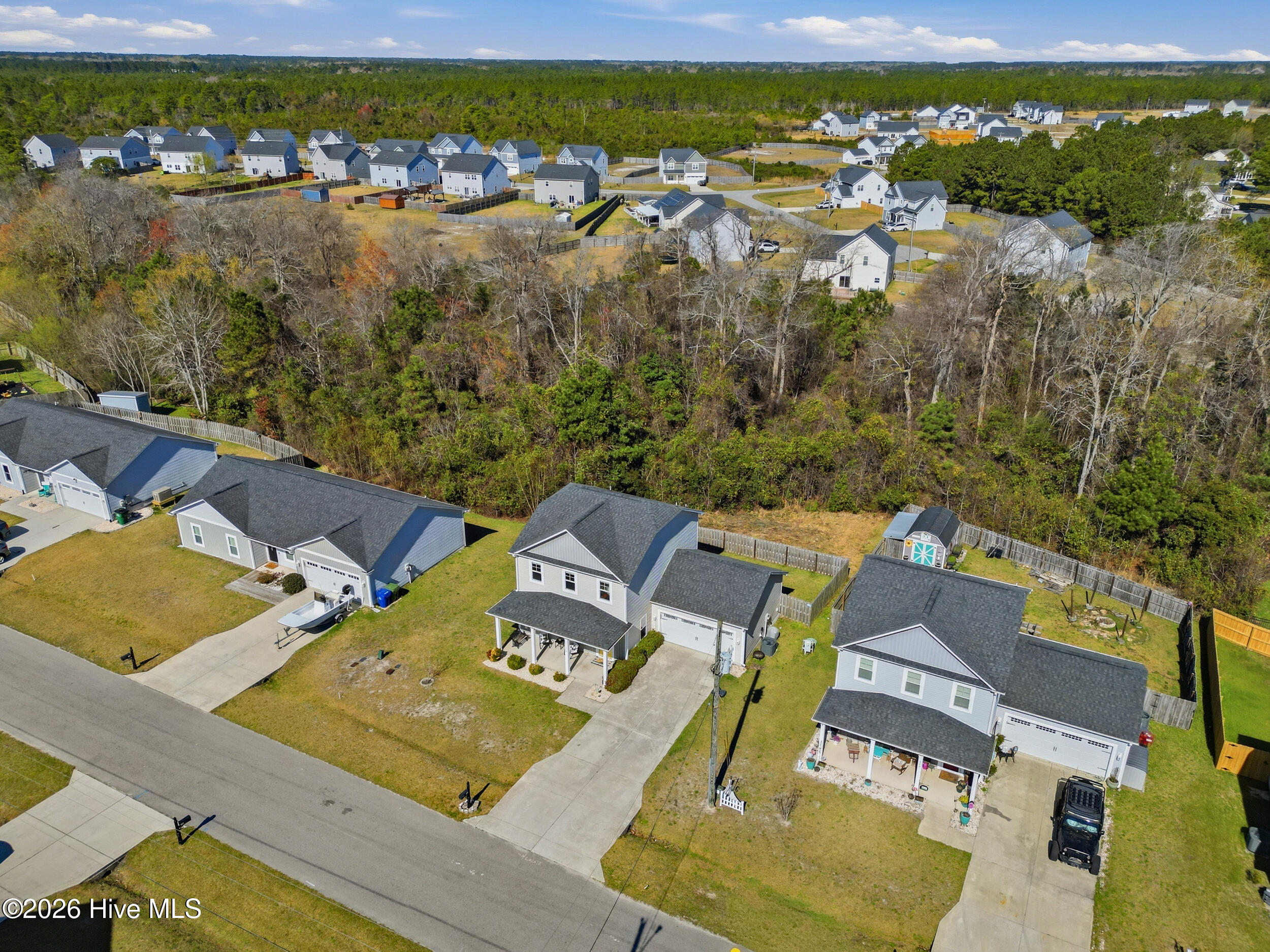 100562917 | Photo 45