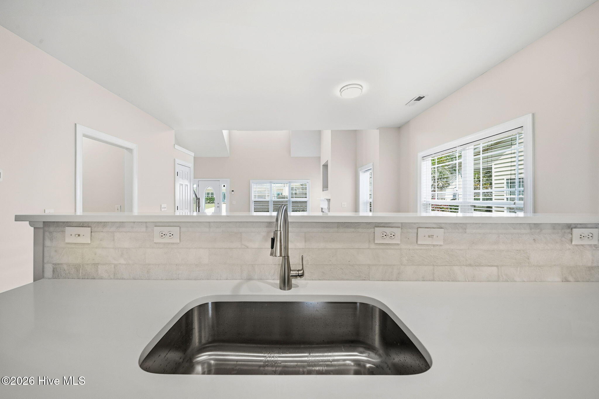 100566234 | Photo 28