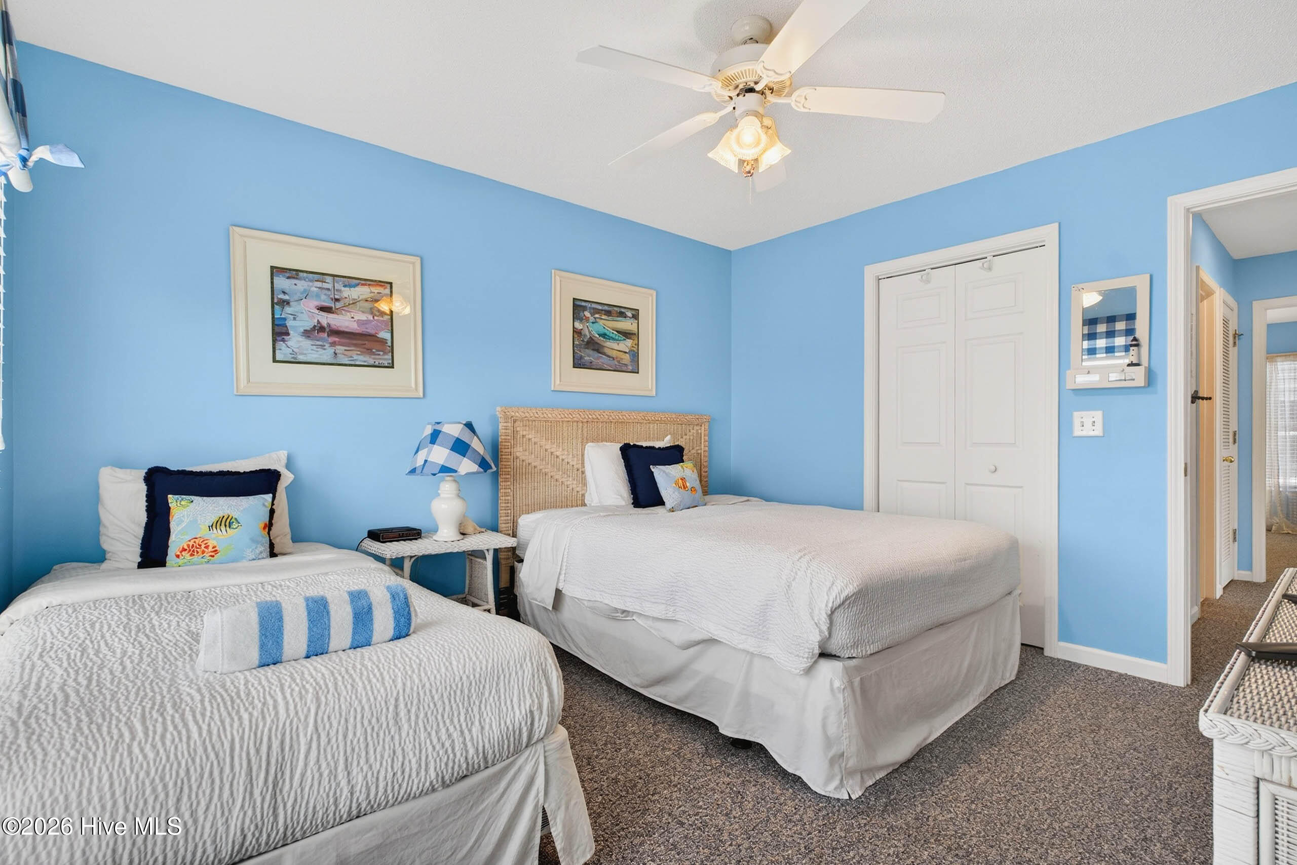 100563035 | Photo 32