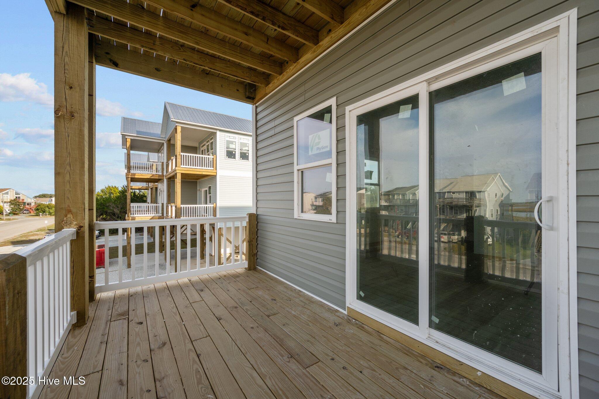 100519991 | Photo 25