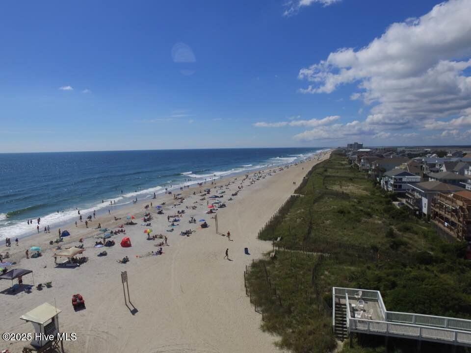 100554905 | Photo 51