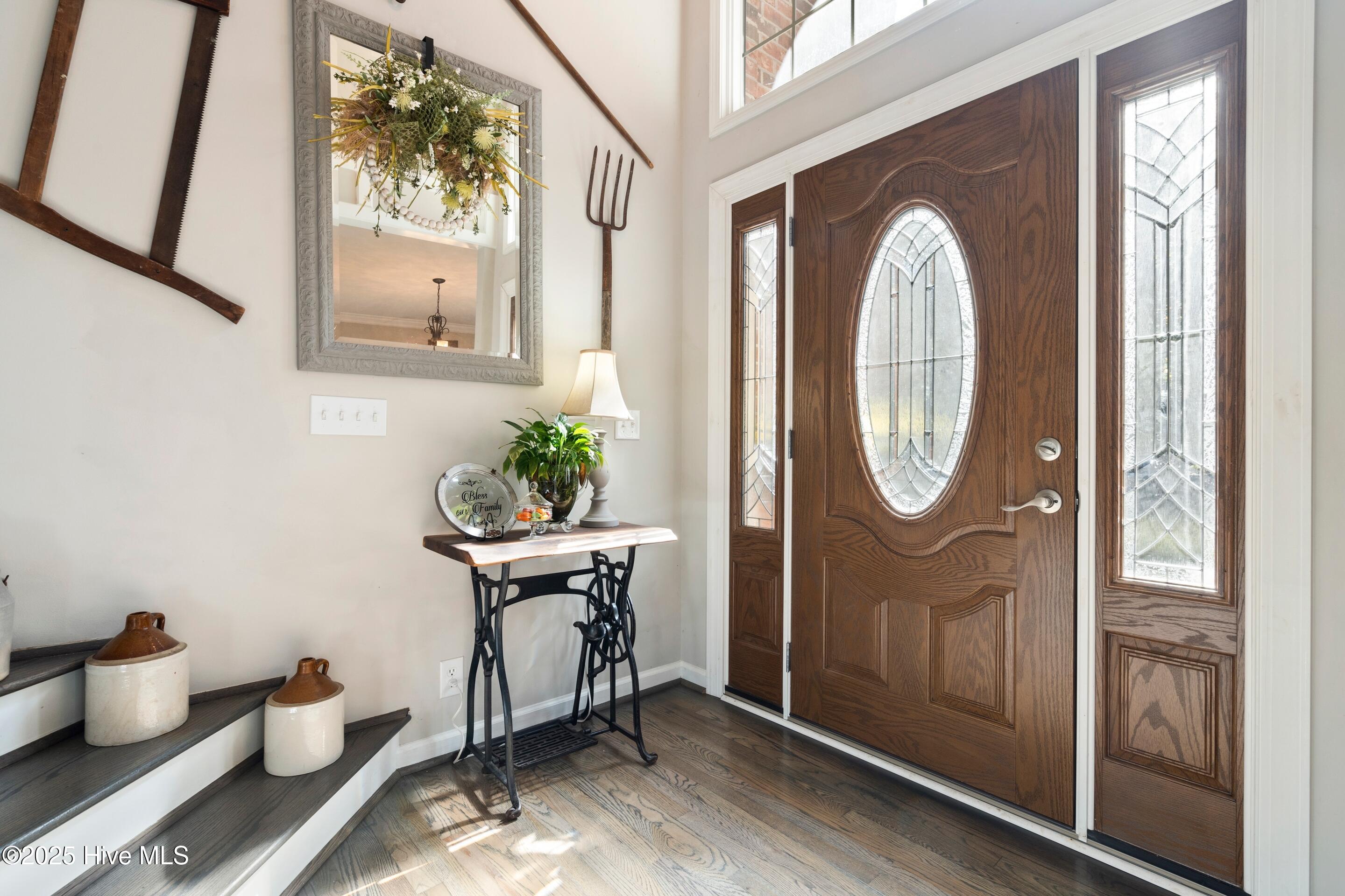 100538310 | Photo 15