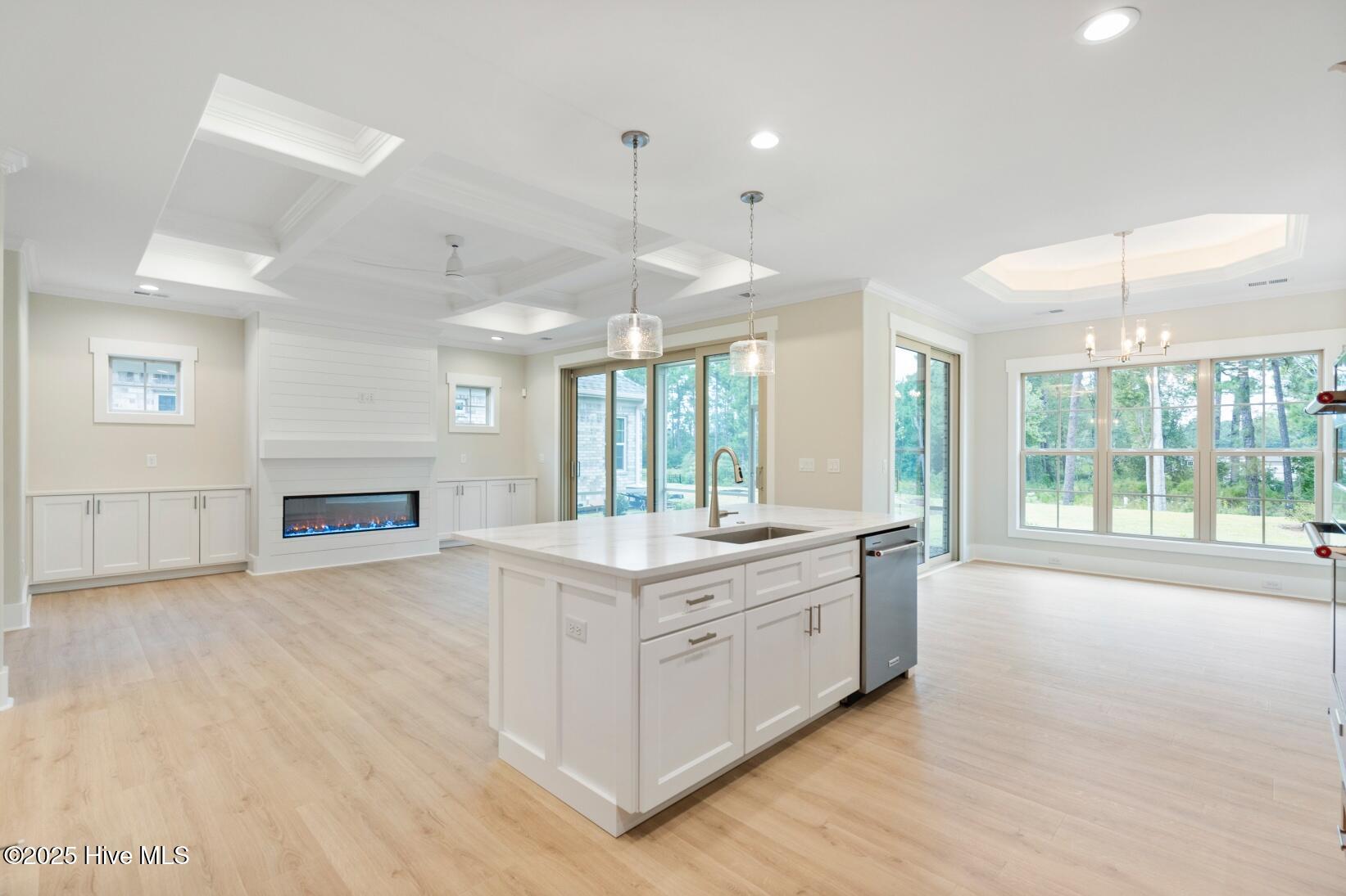 100513884 | Photo 31