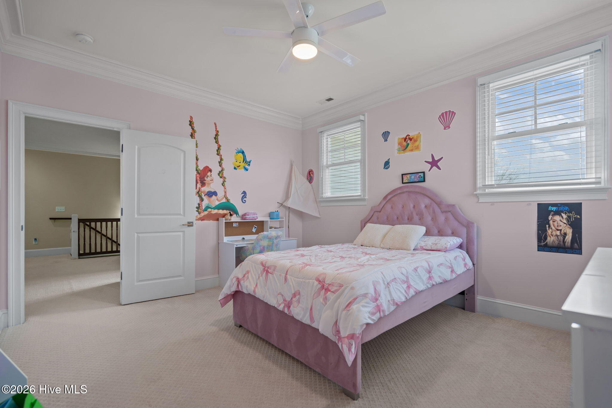 100561937 | Photo 49