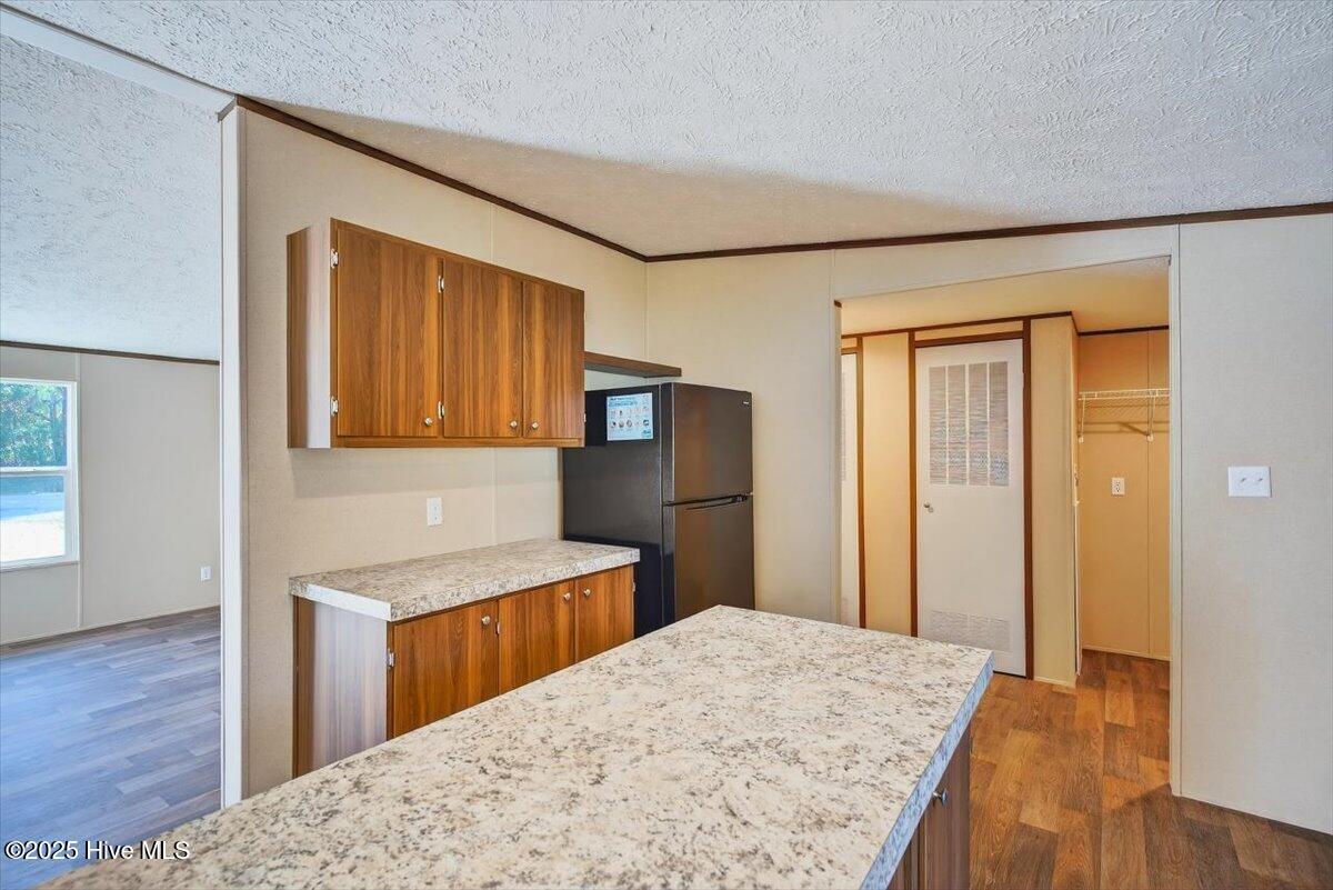 100544292 | Photo 24