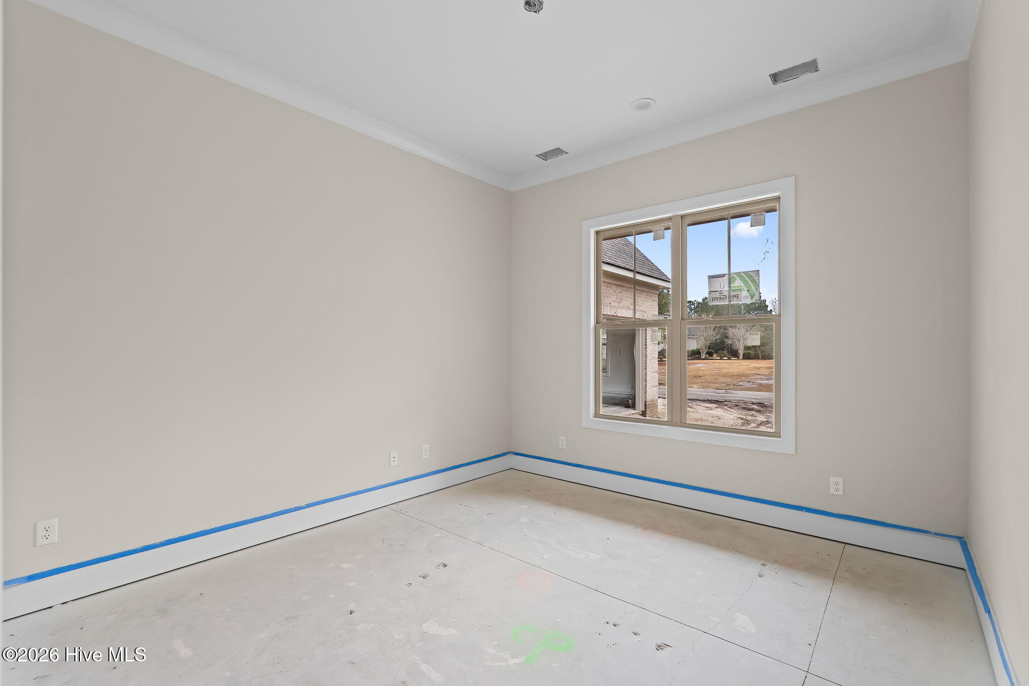 100568131 | Photo 27