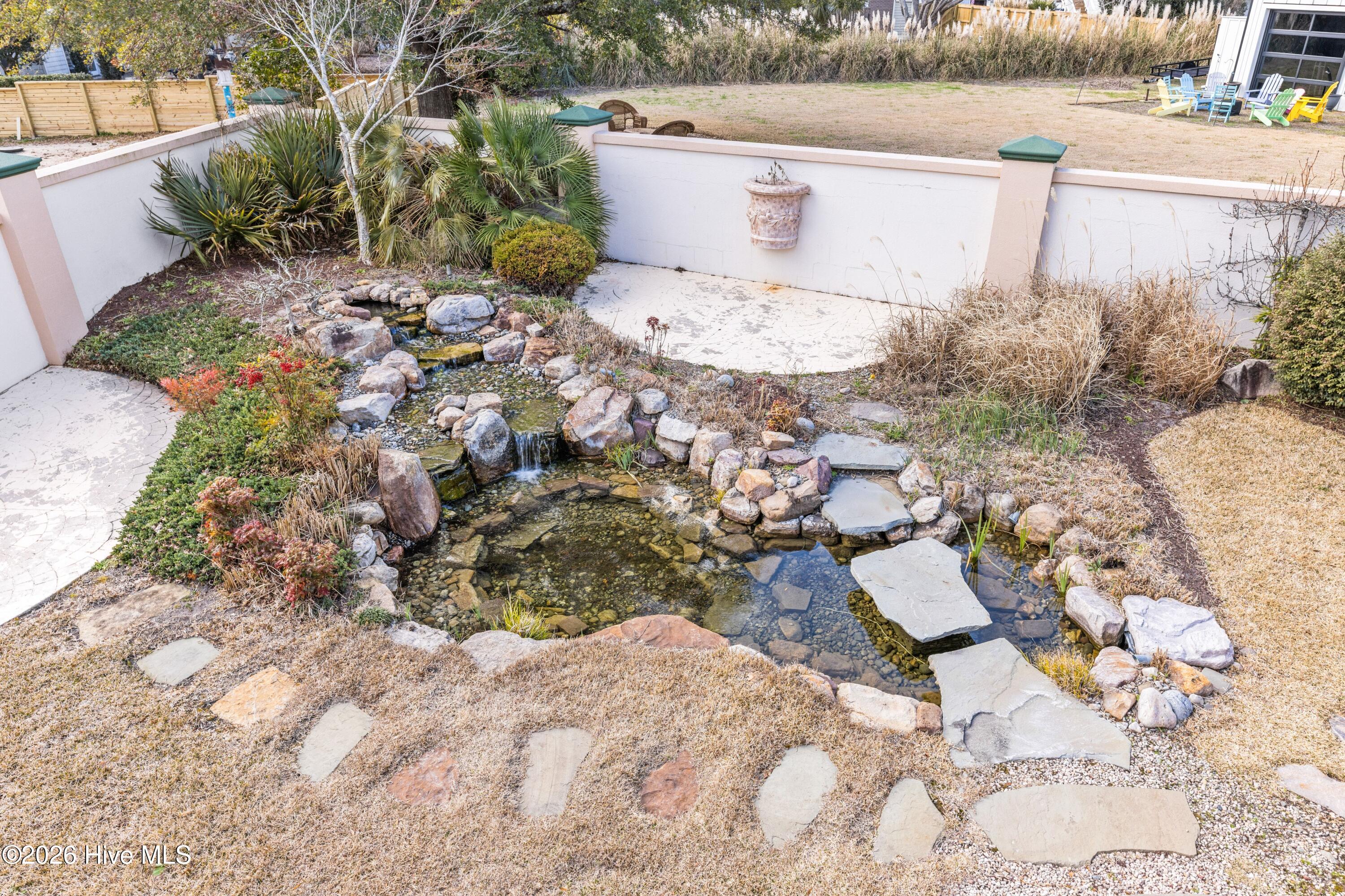 100557099 | Photo 53