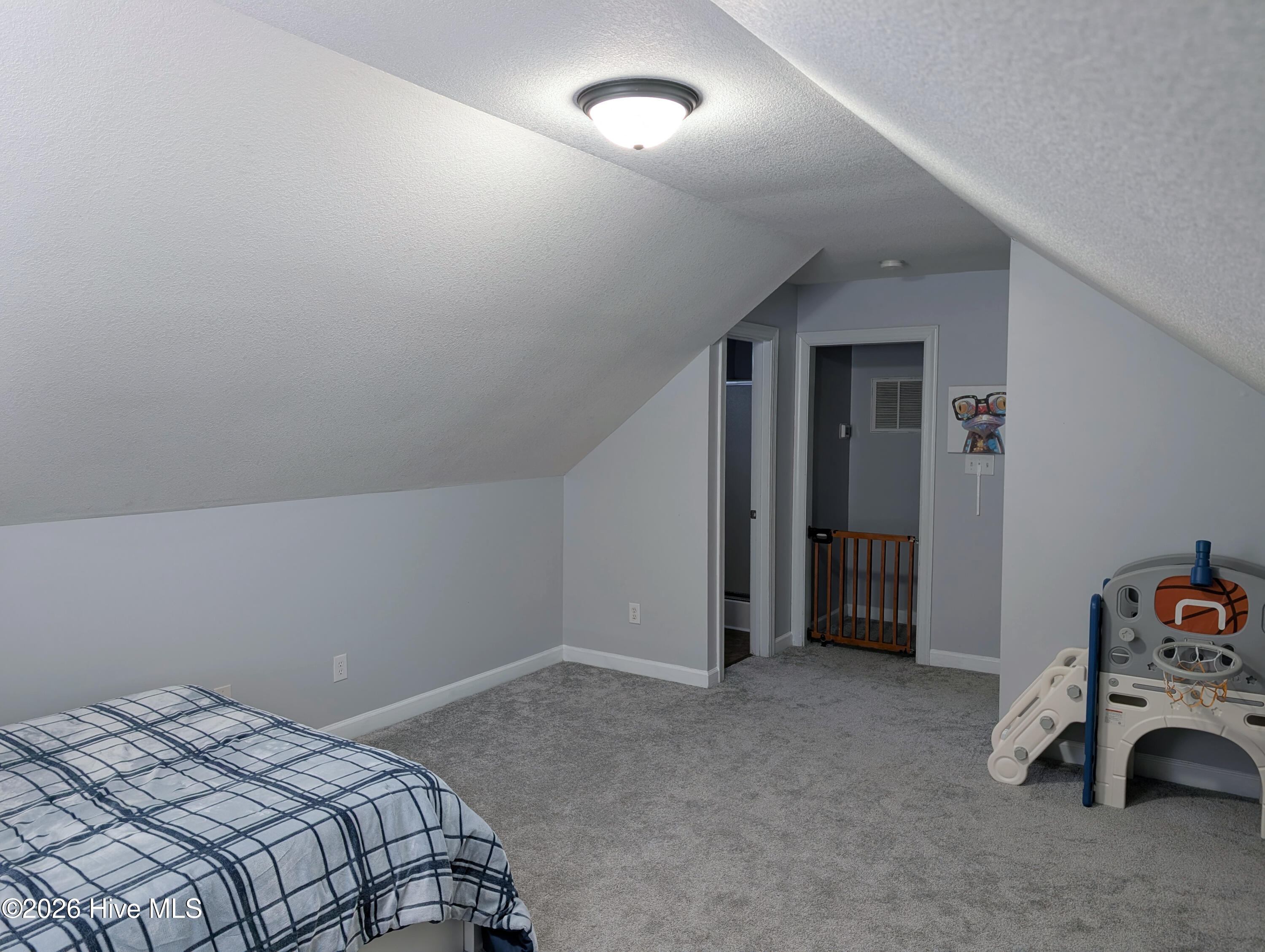 100564734 | Photo 39