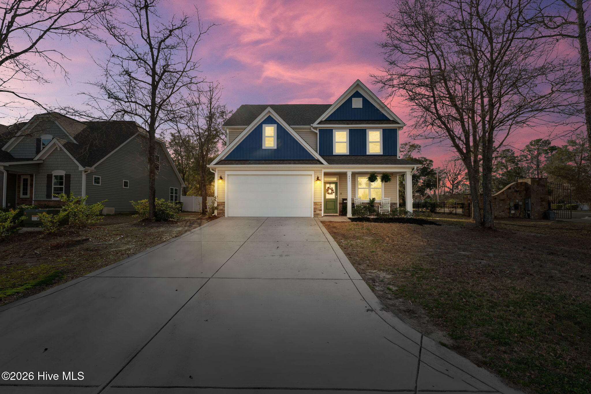 100559048 | Photo 37