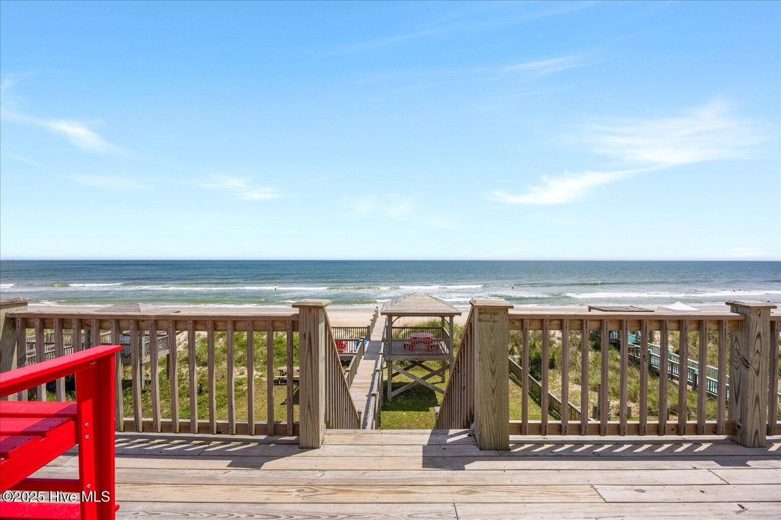 100528040 | Photo 33