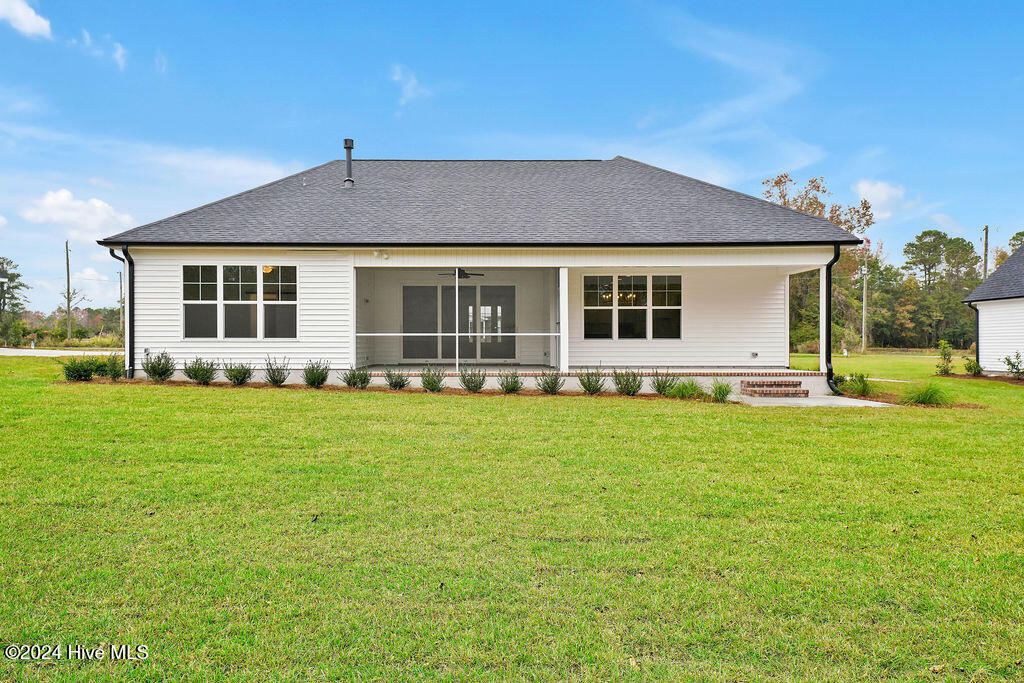 Homes for sale in Burgaw, NC | 11097 Ashton Rd, Burgaw, NC 28425 | MLS# 100516922