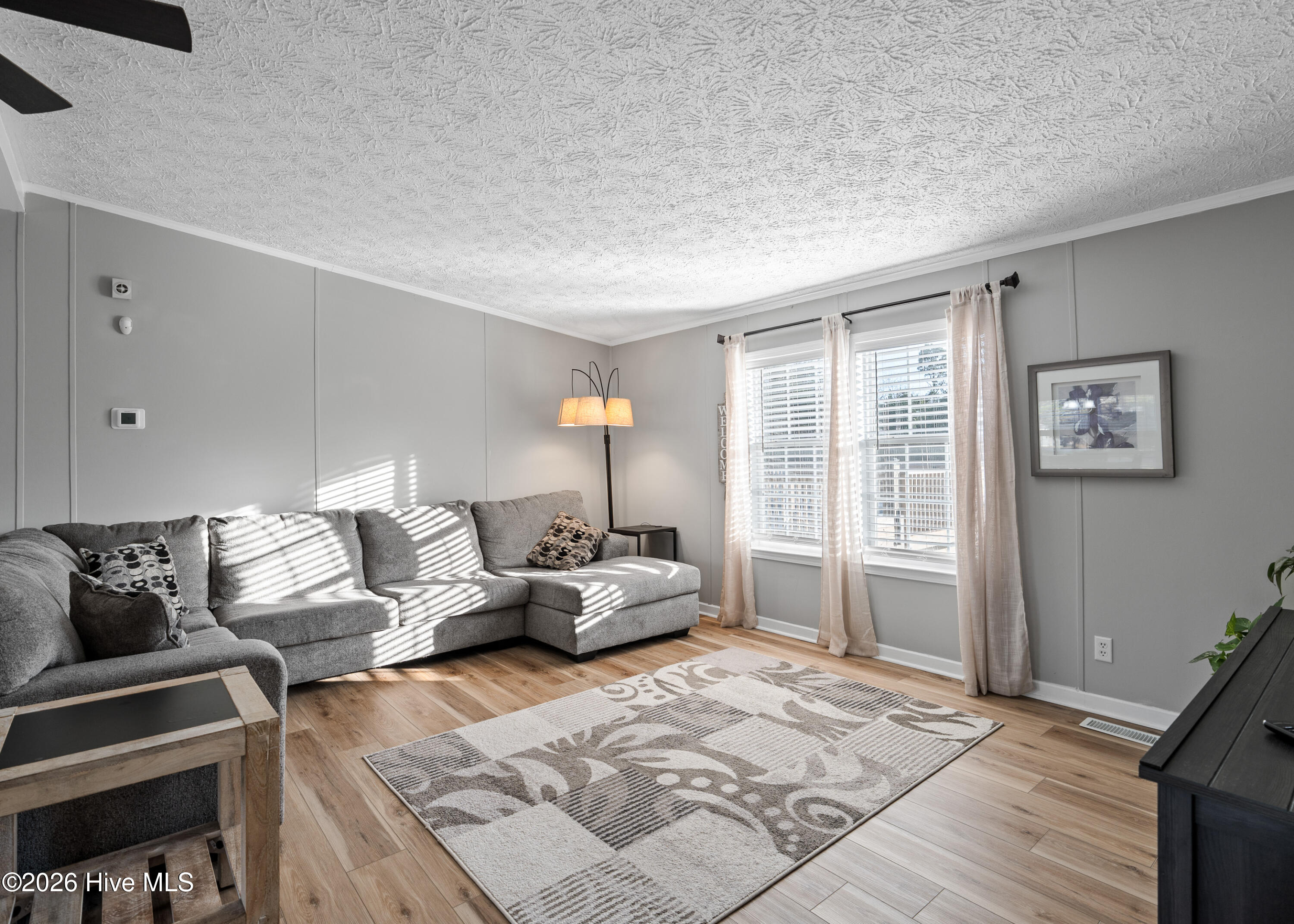 100548742 | Photo 10