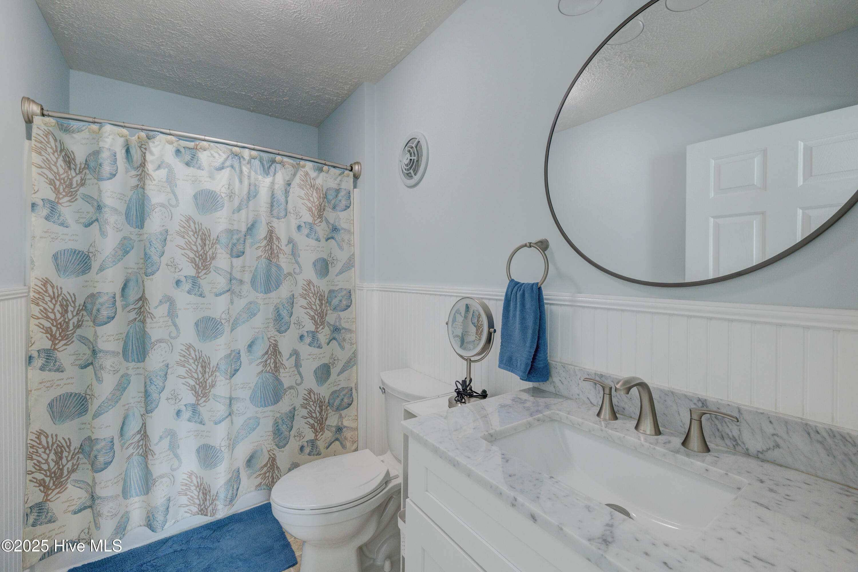 100498855 | Photo 23