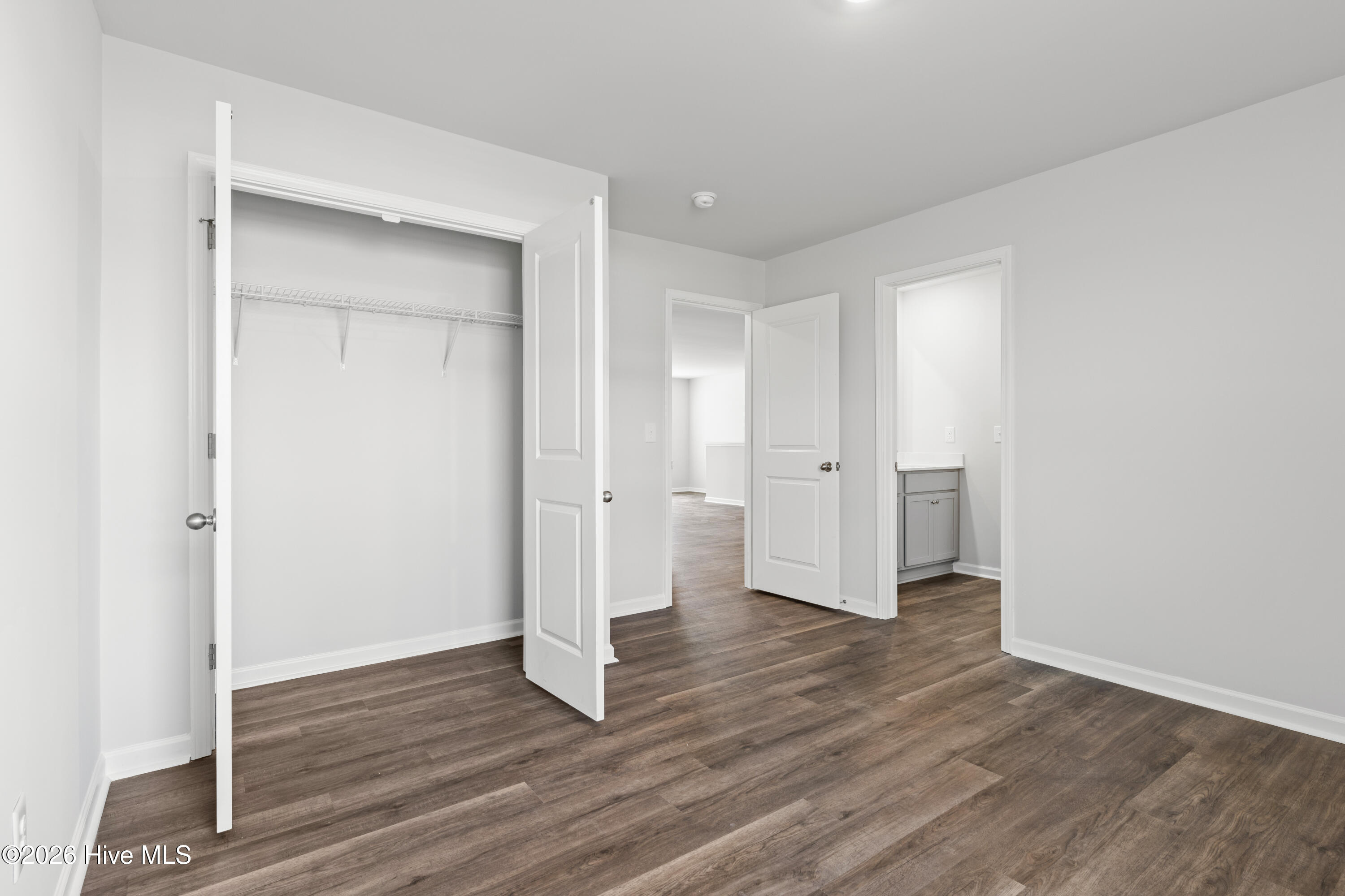 100538975 | Photo 35