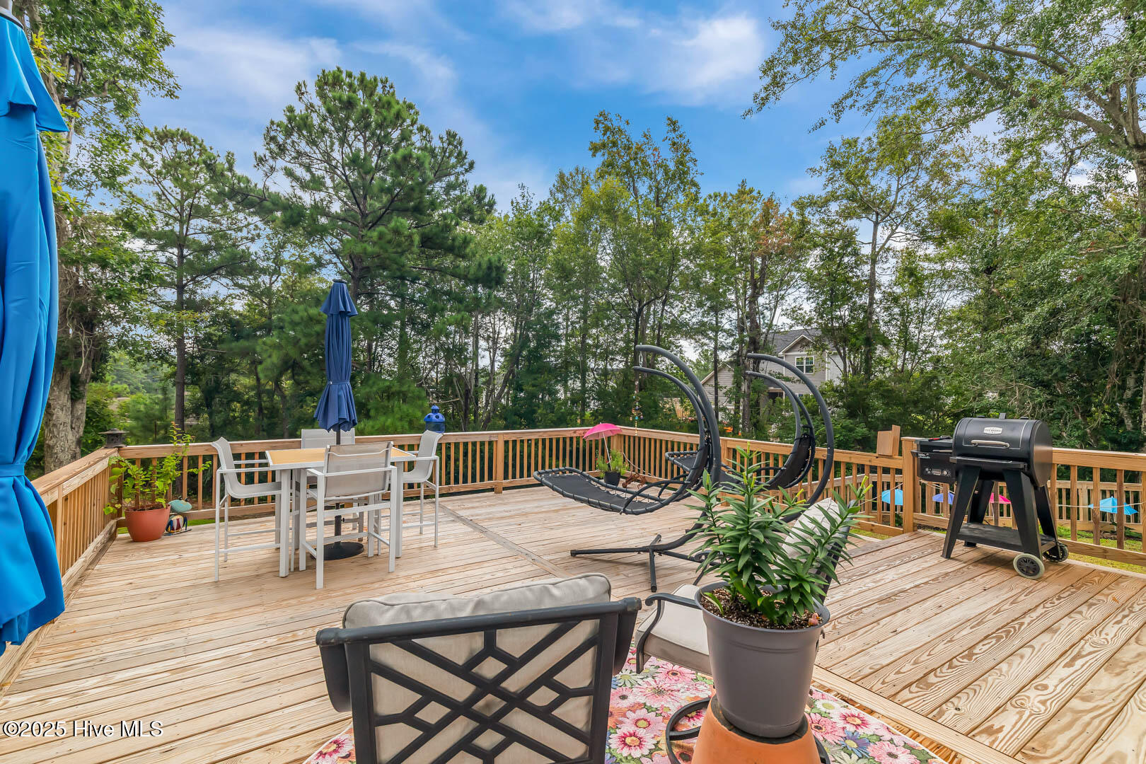 100544097 | Photo 59