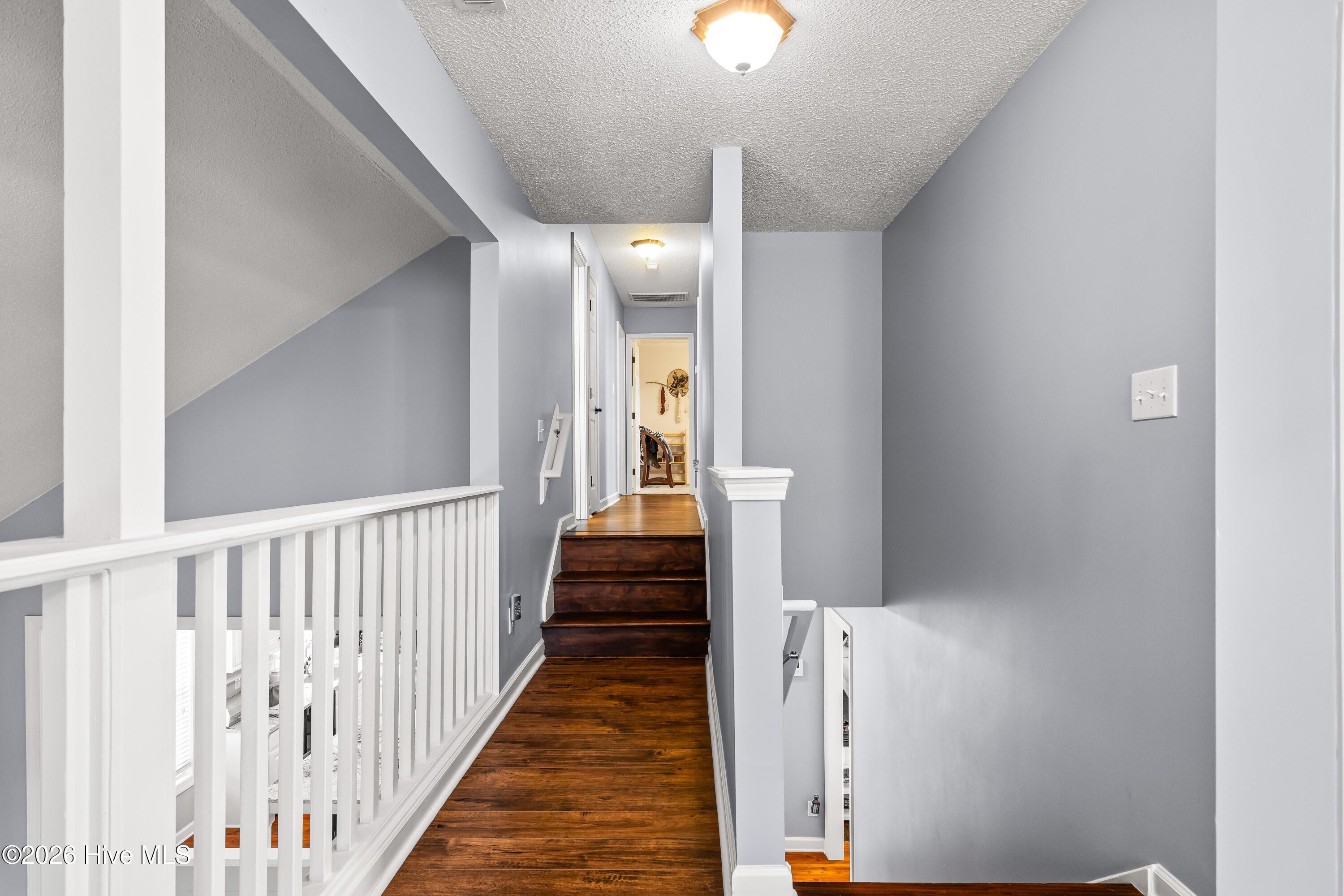 100550055 | Photo 28