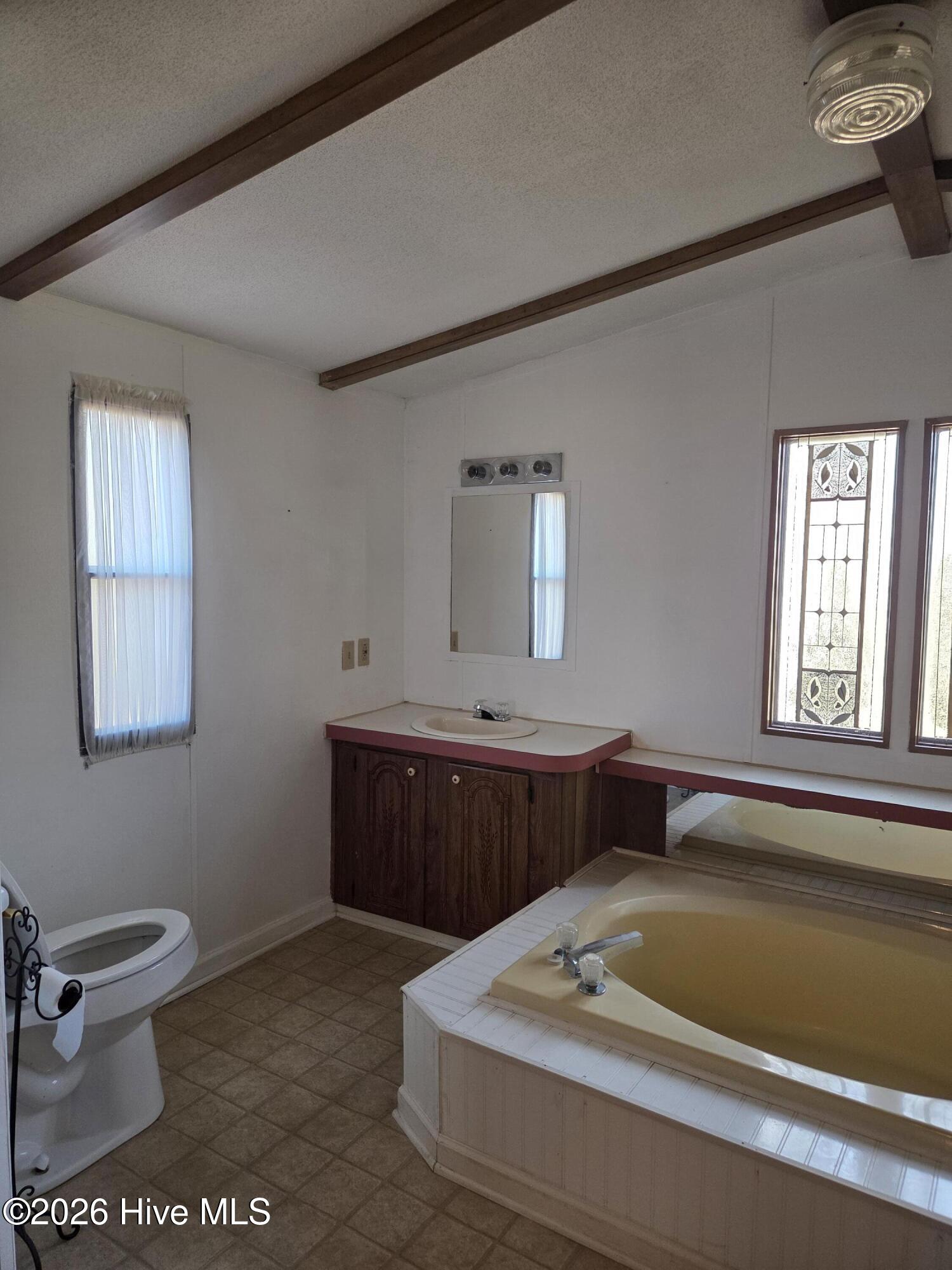 Homes for sale in Ayden, NC | 3999 Dennis Mclawhorn Rd, Ayden, NC 28513 | MLS# 100551057