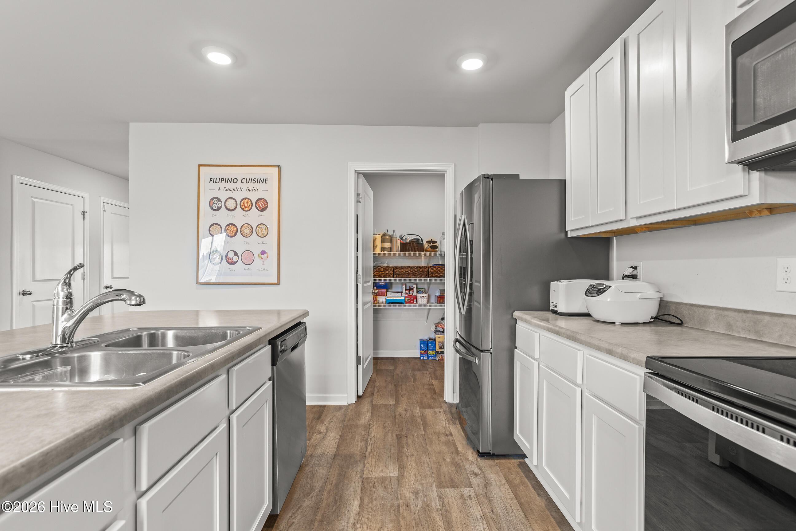 100549740 | Photo 14