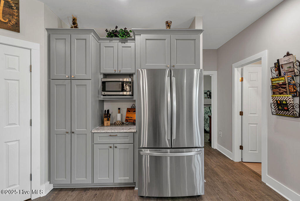 1560 White Oak River Road,Maysville
