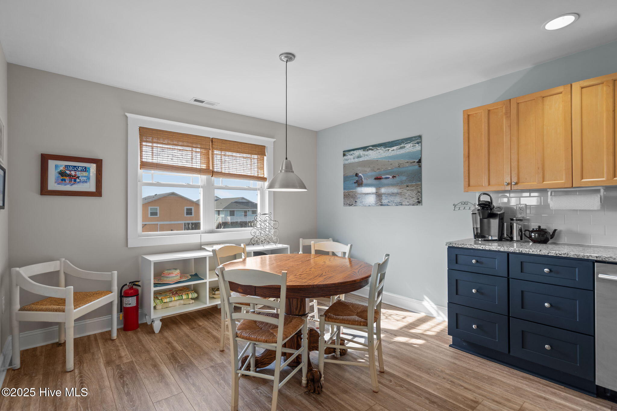 100541907 | Photo 37