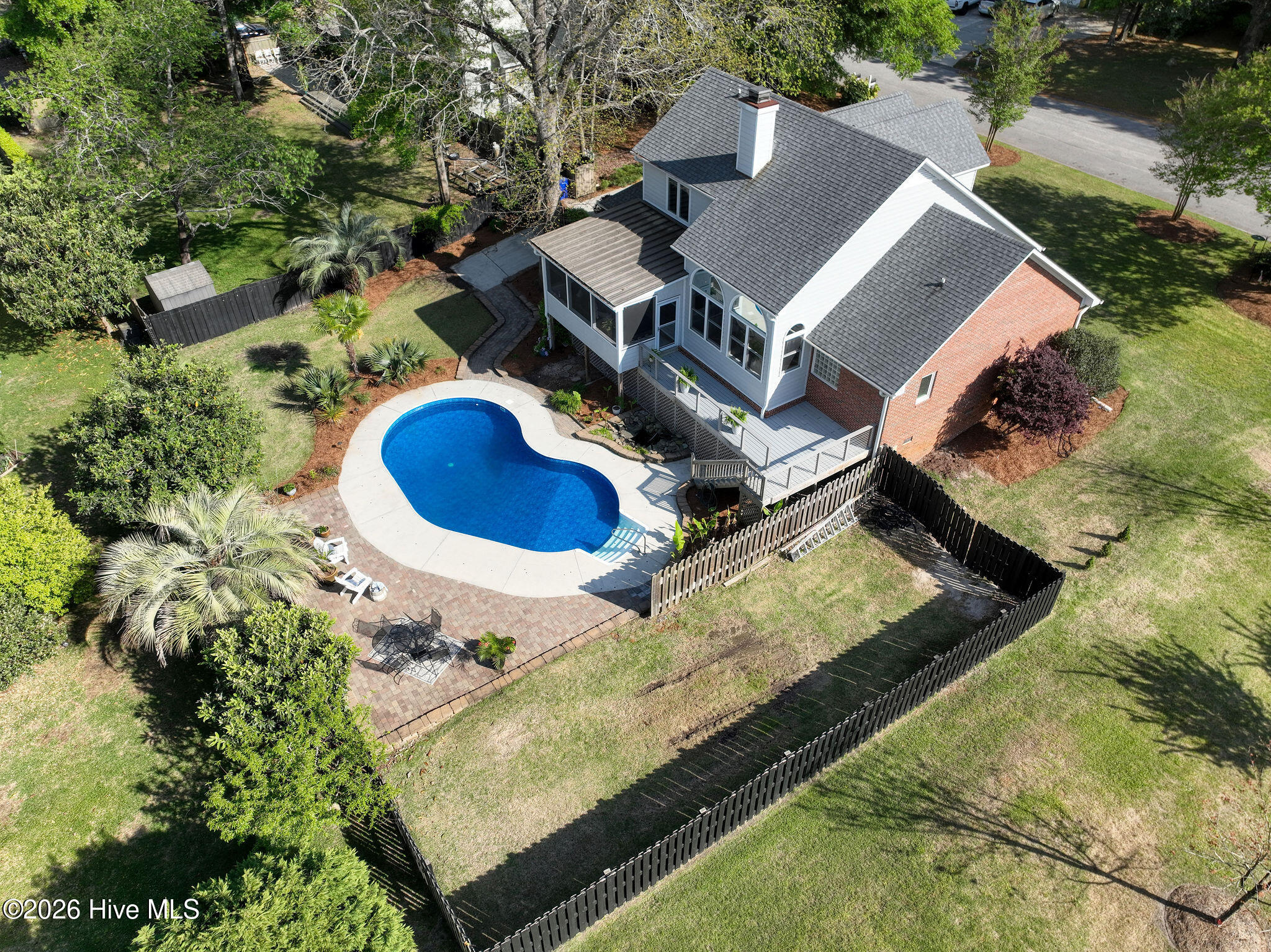 100567317 | Photo 73