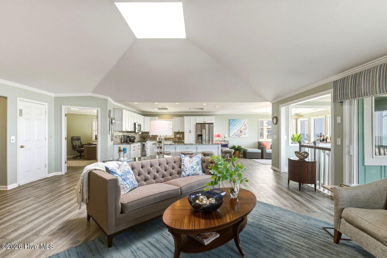 100539934 | Photo 11