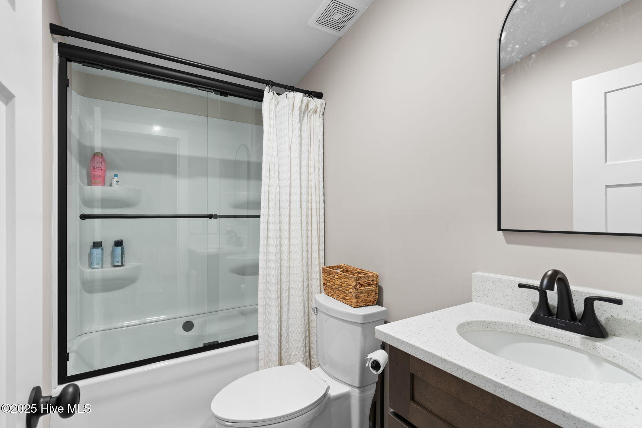 100545066 | Photo 29