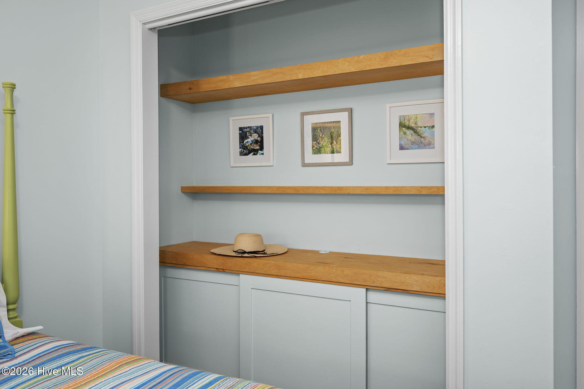 100557272 | Photo 45