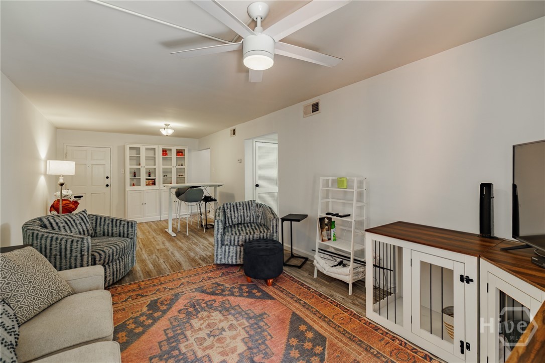 250 Little Street A209