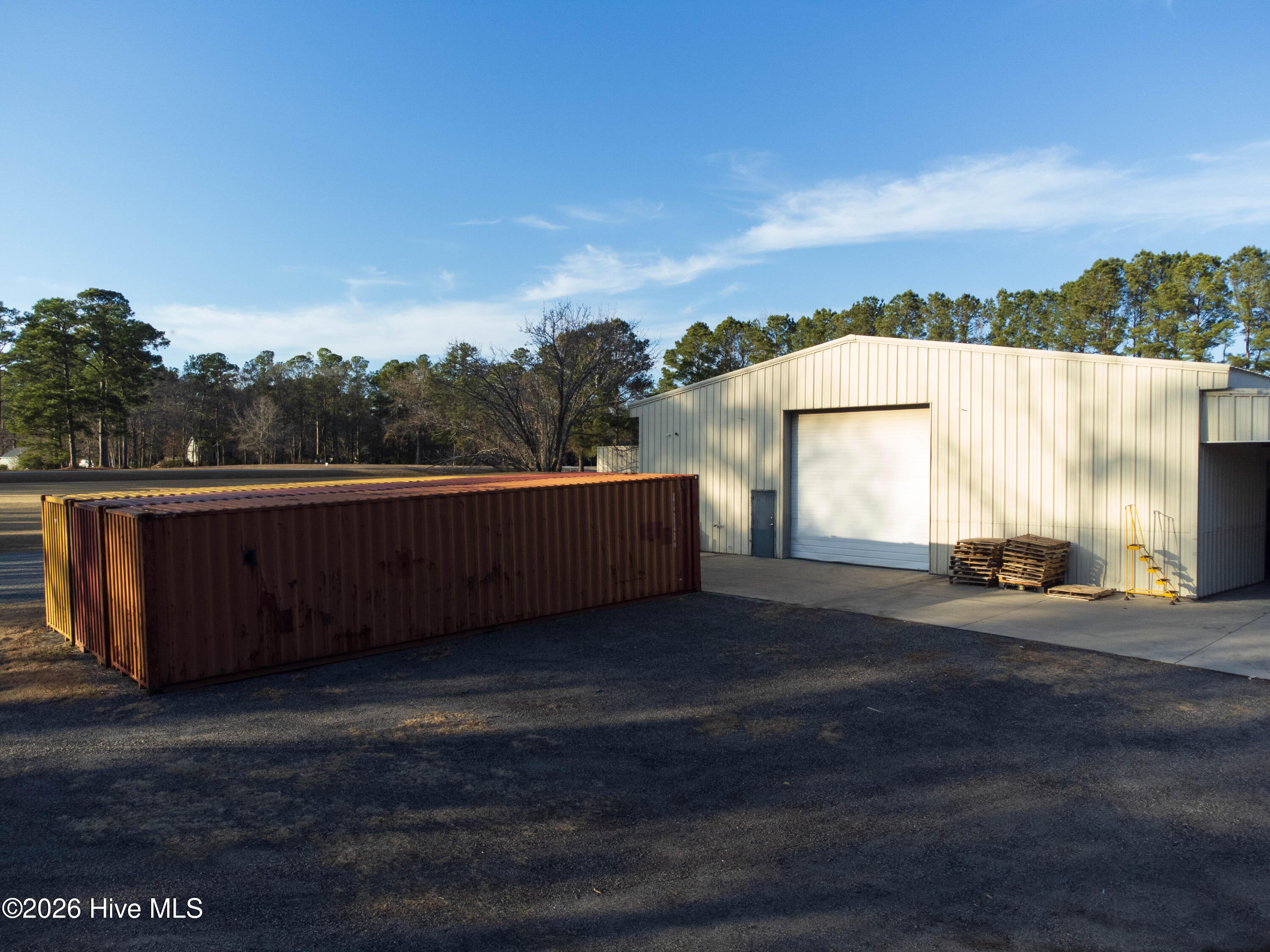 100549965 | Photo 35