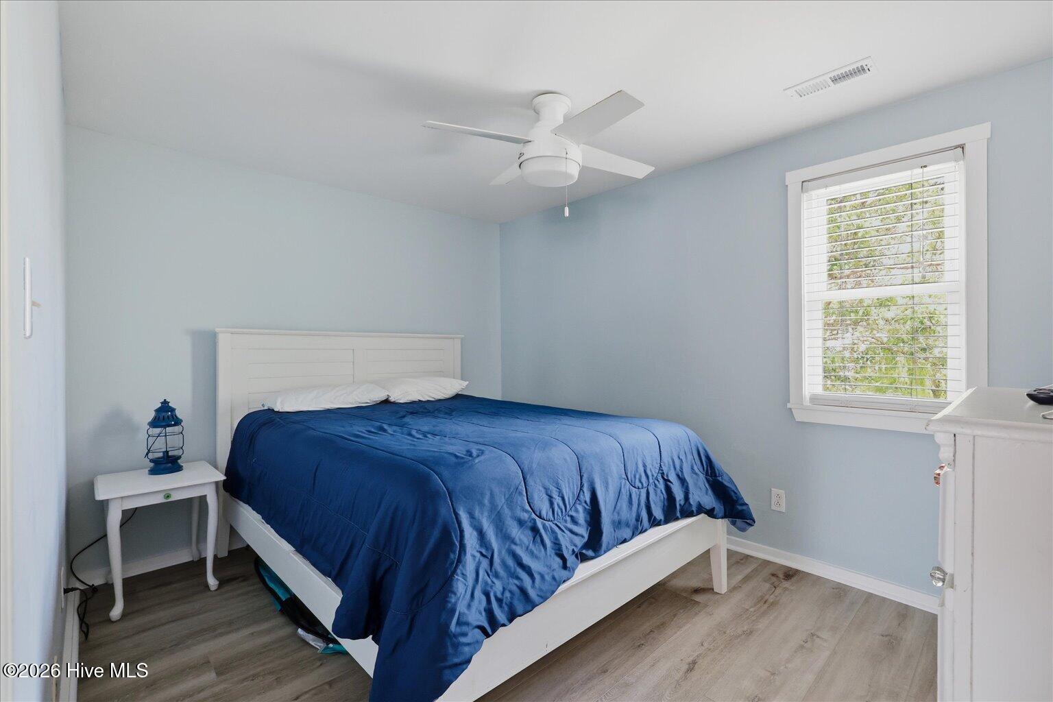 100570528 | Photo 48