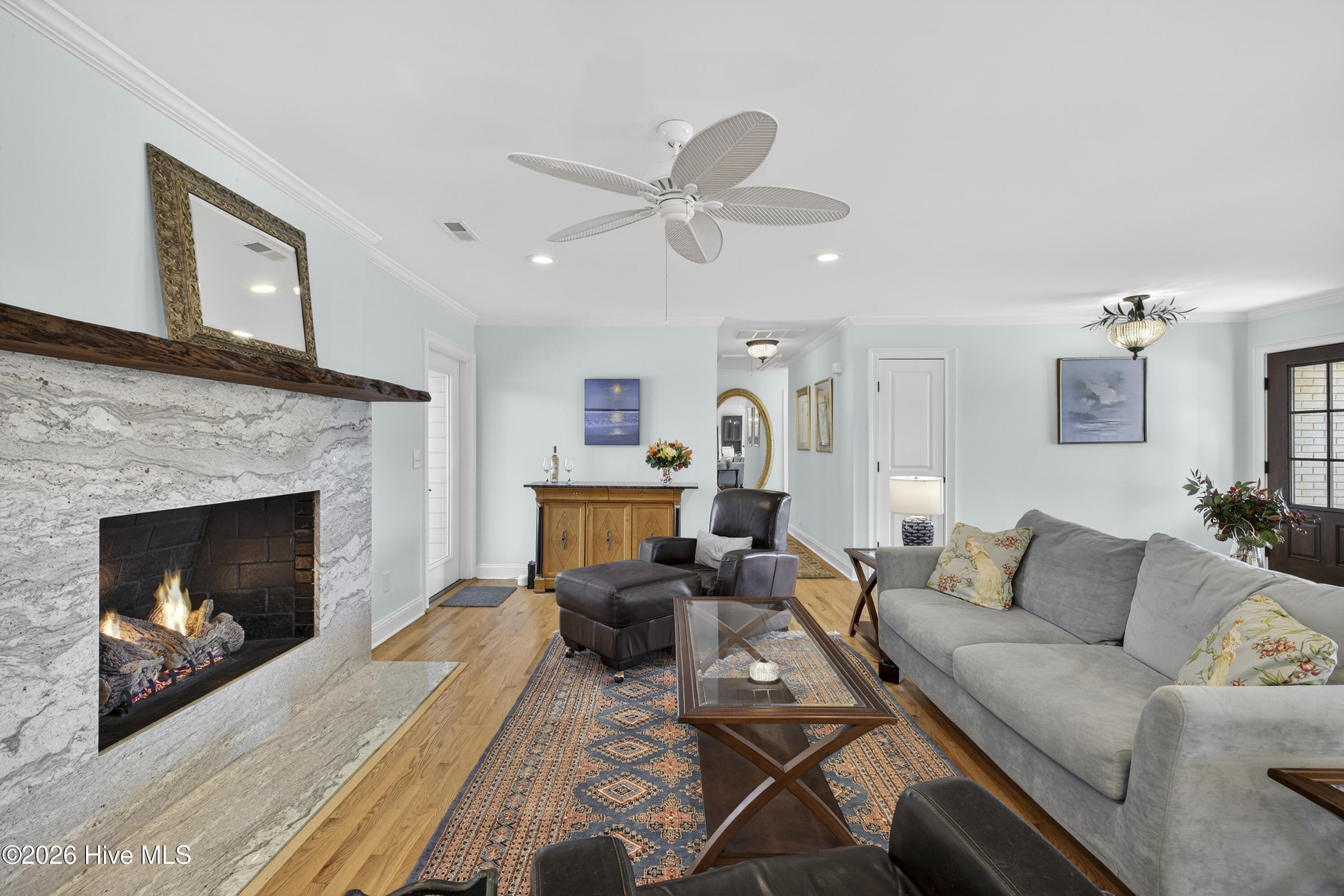 100559114 | Photo 12