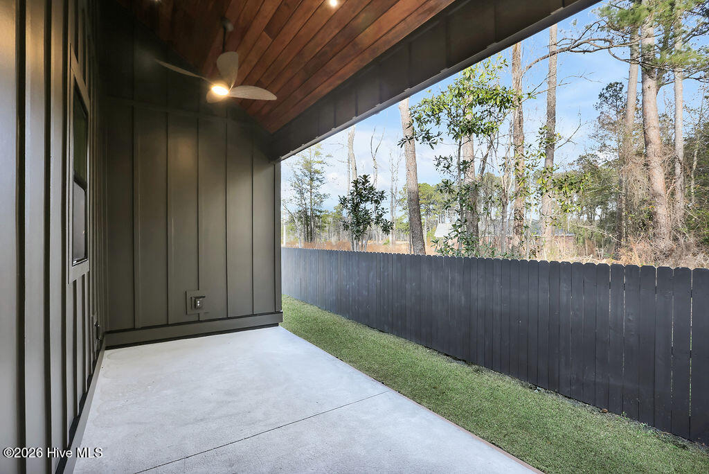 100550907 | Photo 47