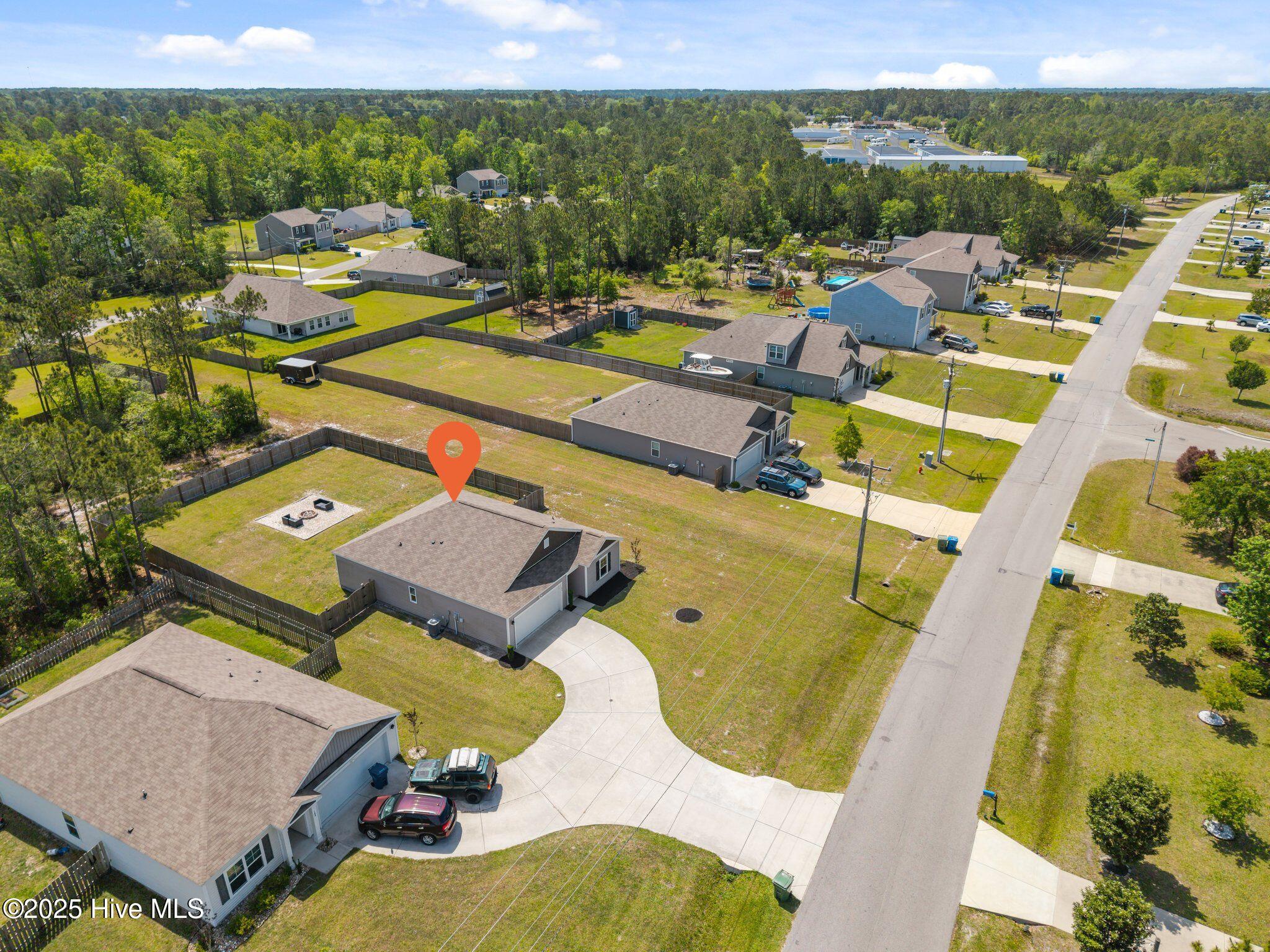 100548387 | Photo 24