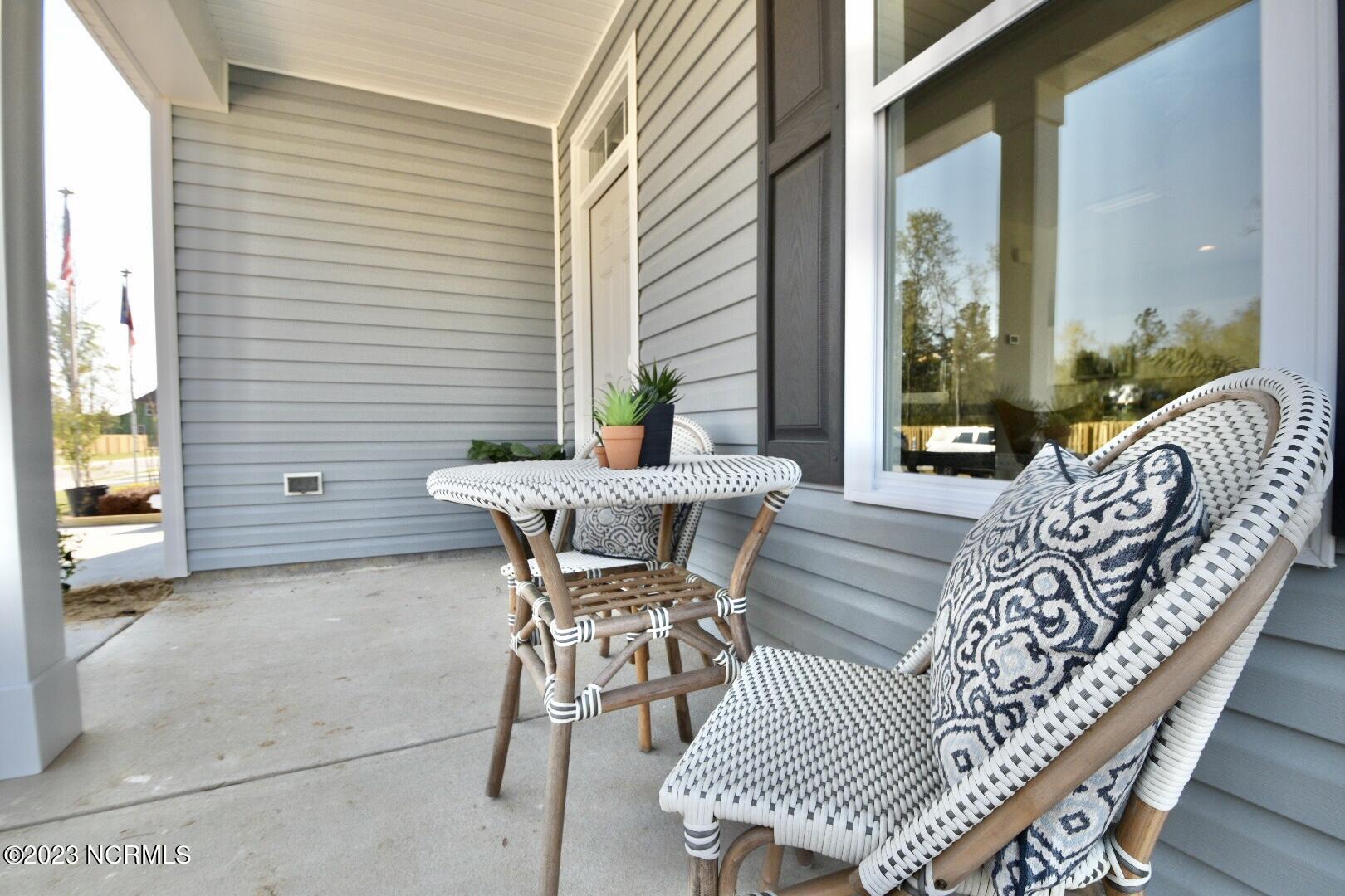 100541873 | Photo 12