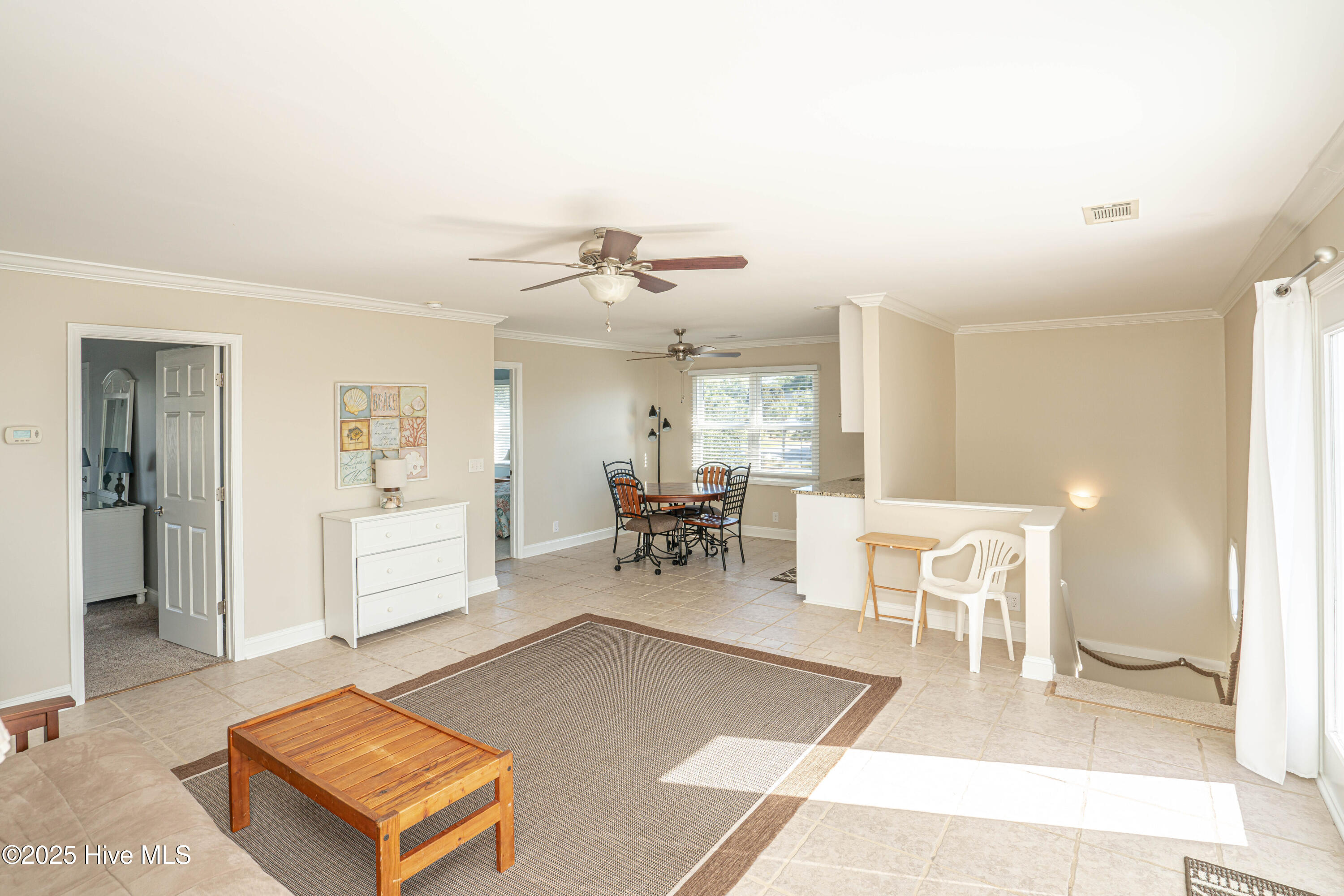 100539099 | Photo 49