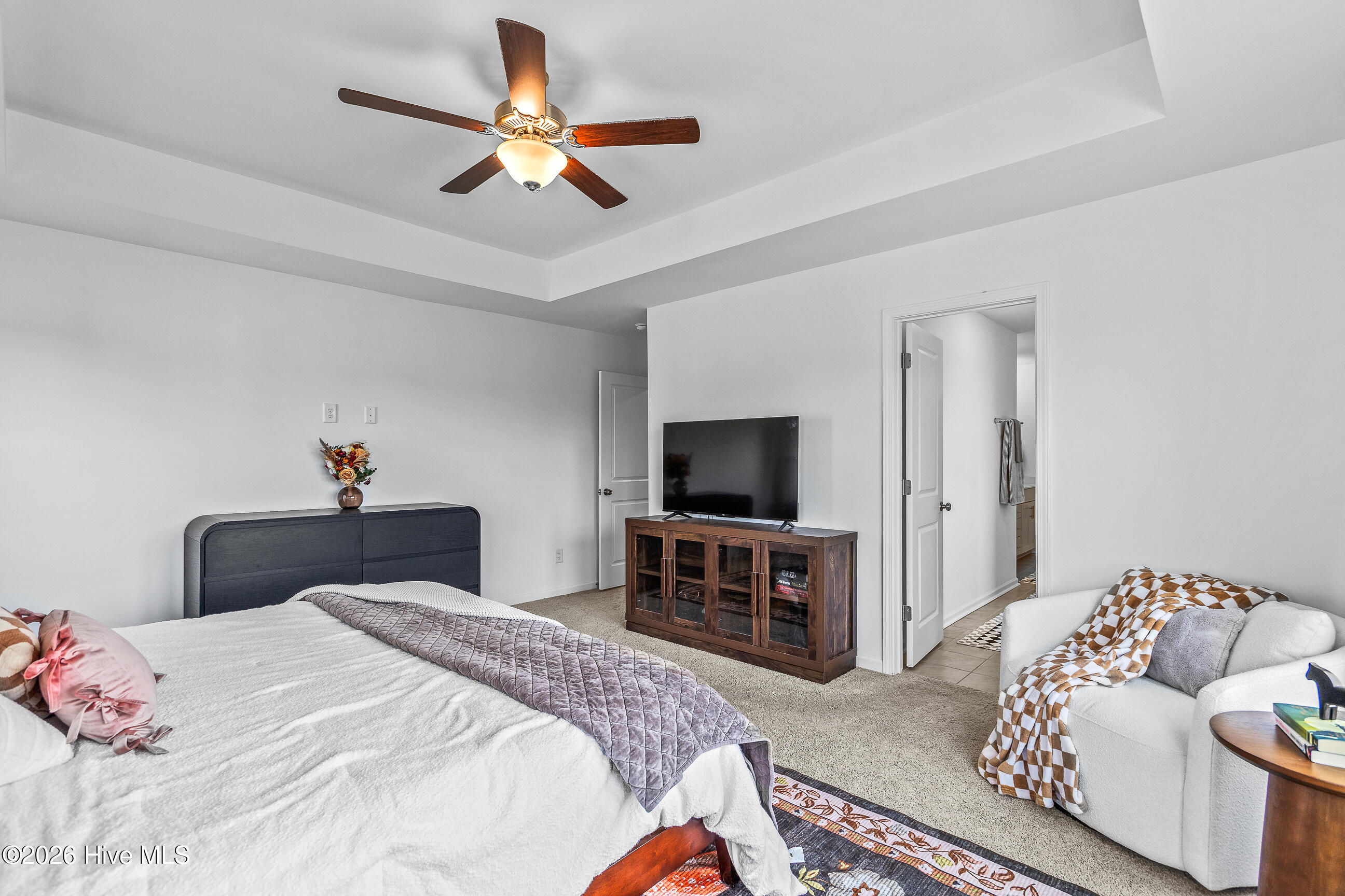 100566421 | Photo 27