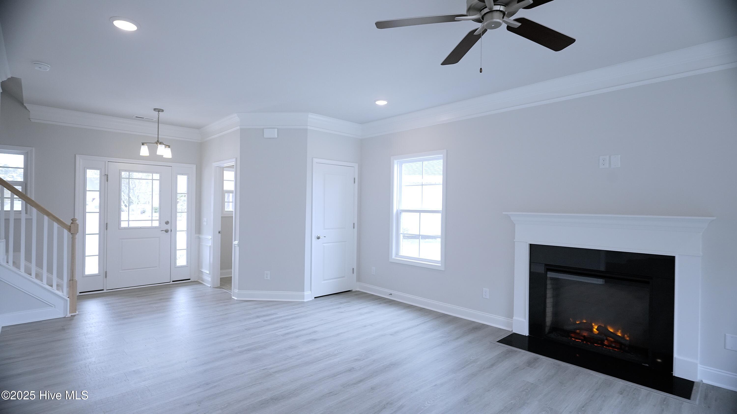 100420990 | Photo 12