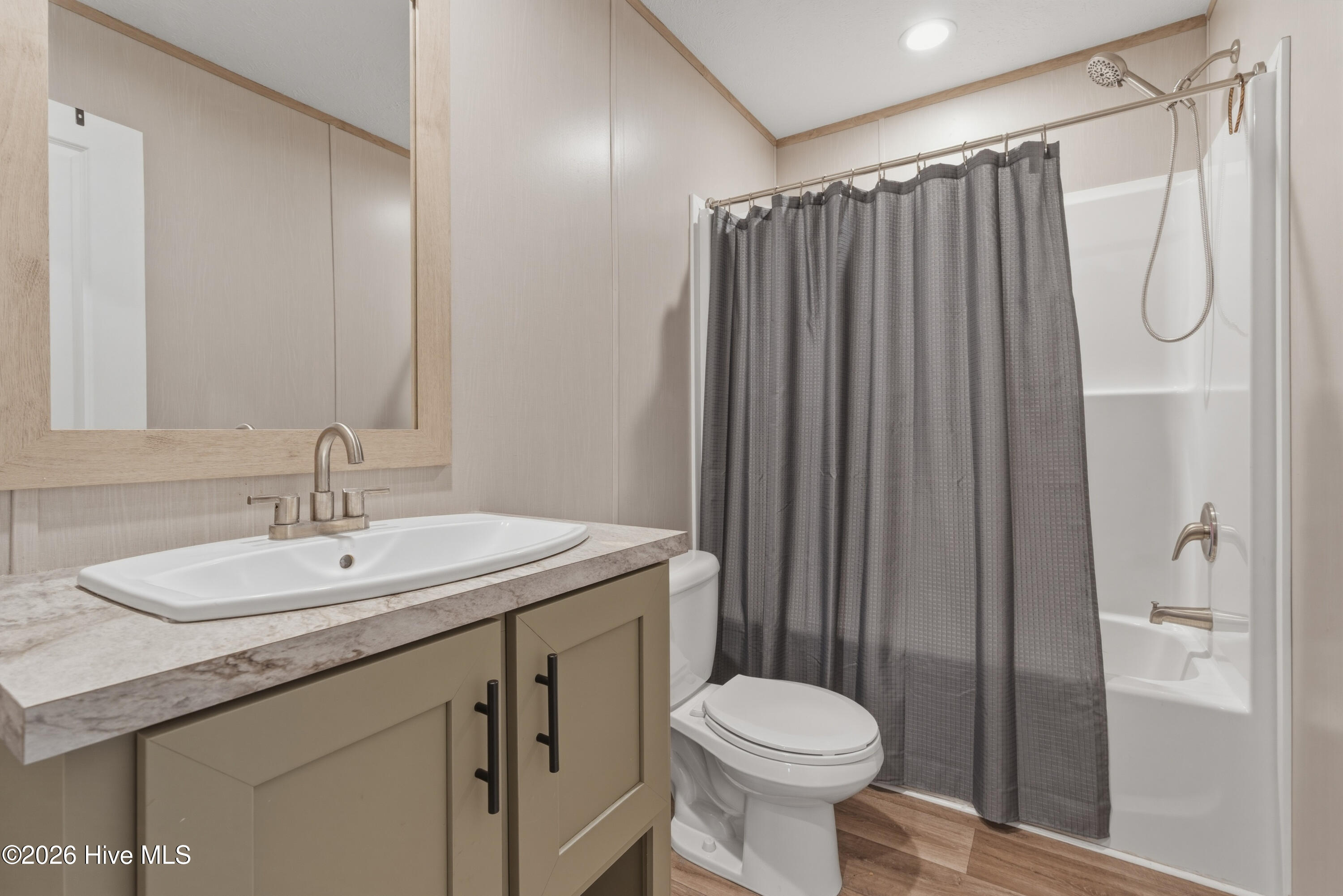 100555550 | Photo 21