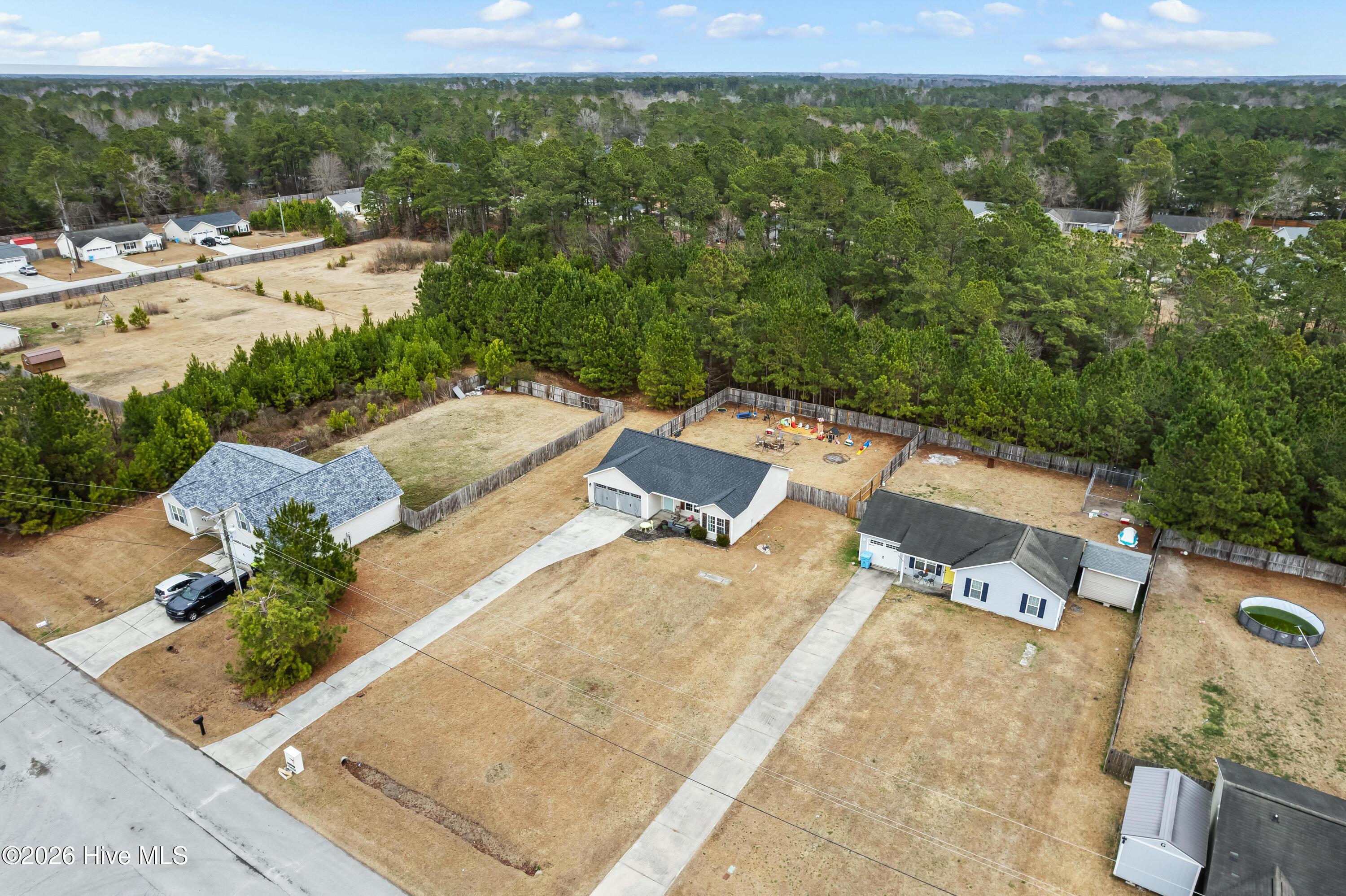 100560404 | Photo 16