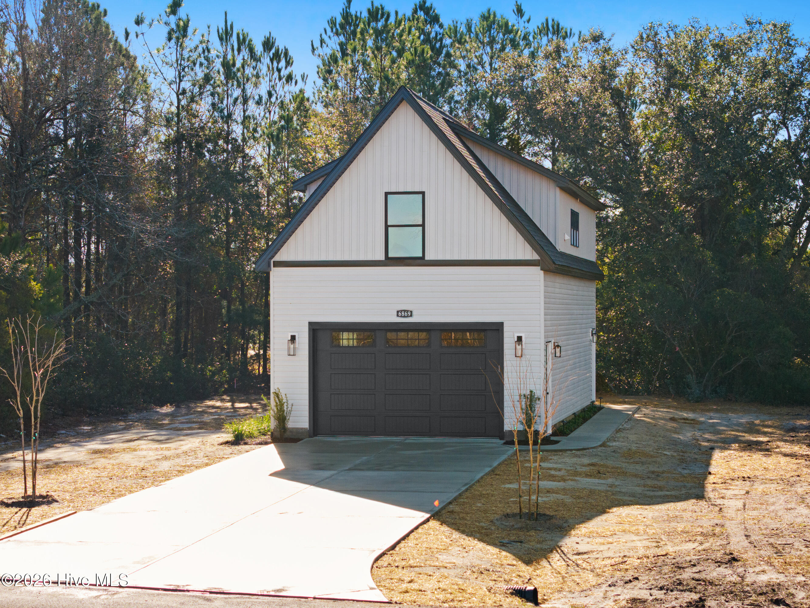 100553230 | Photo 23