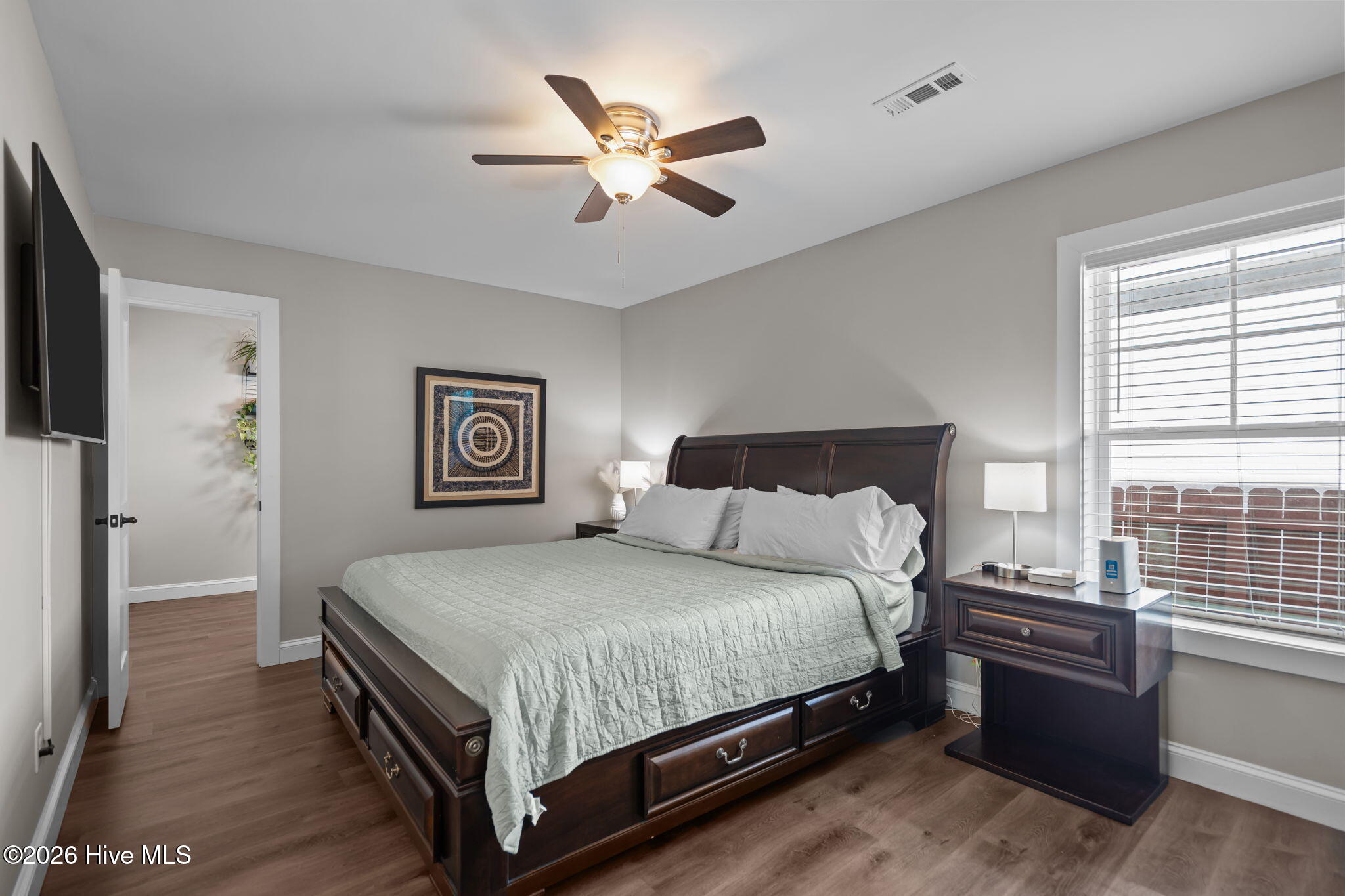 100546520 | Photo 10