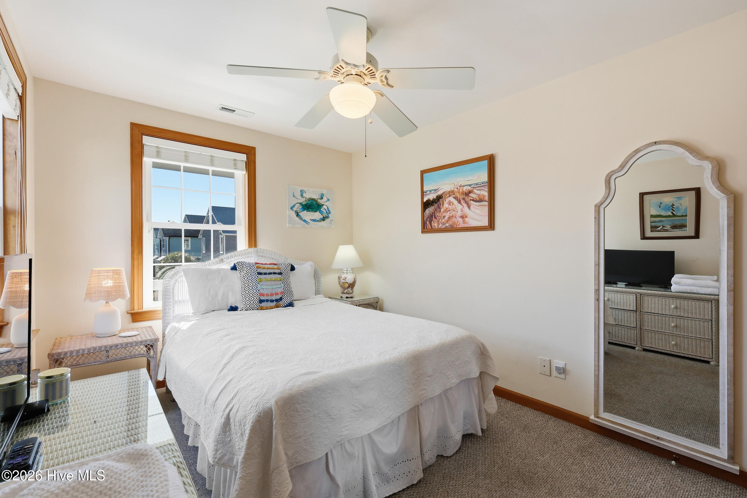 100565486 | Photo 22