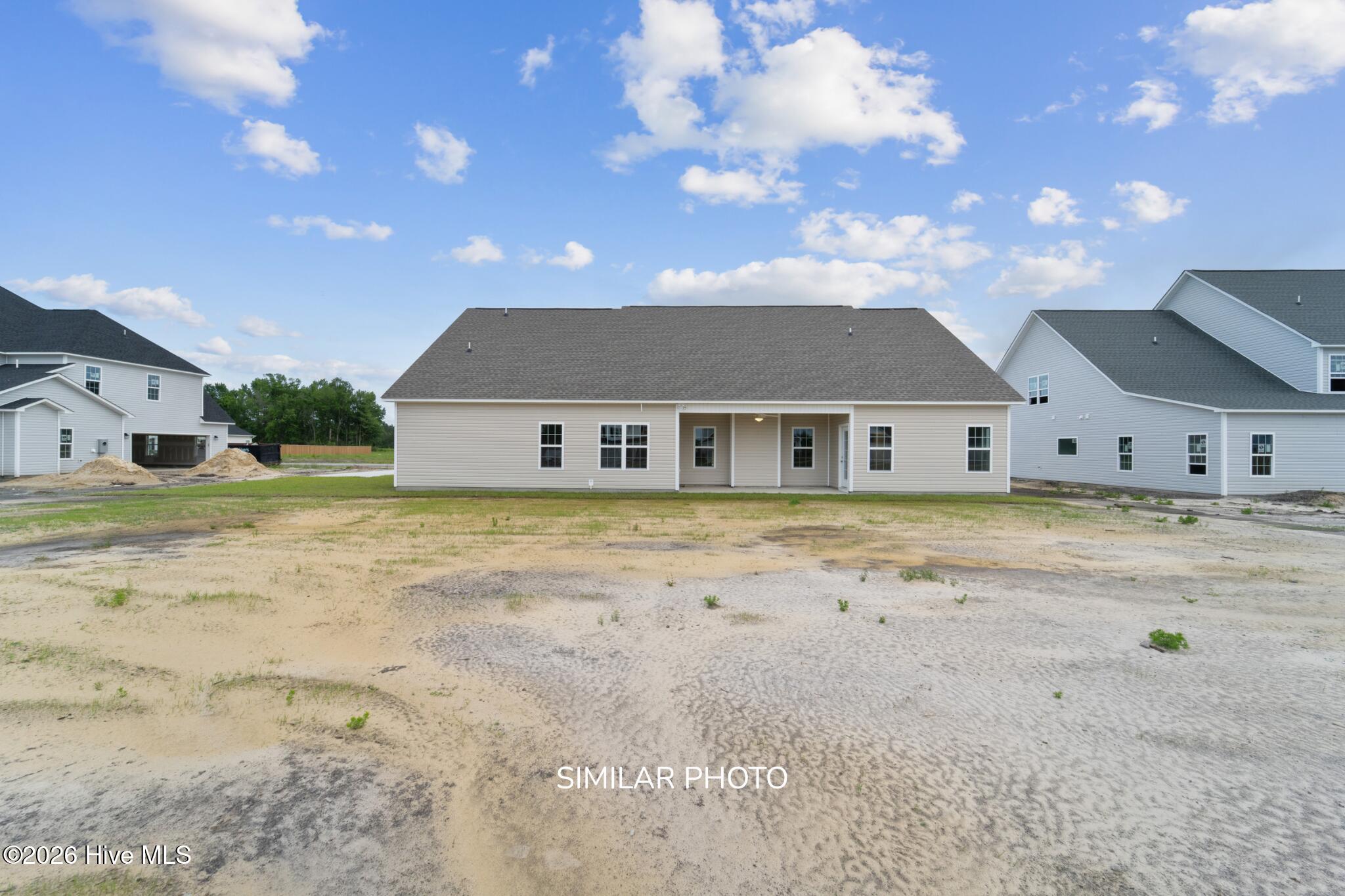 100556220 | Photo 44