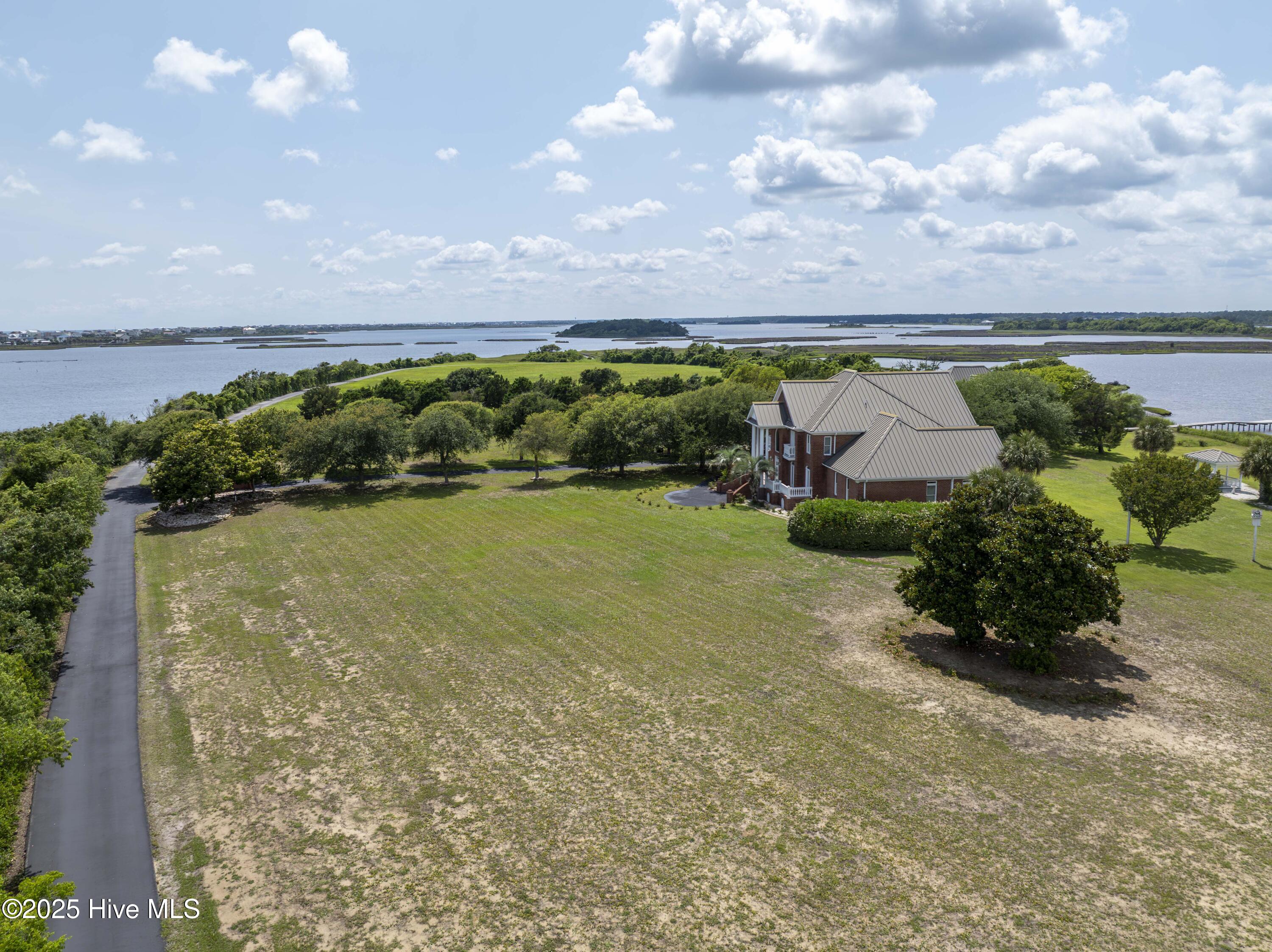 100512986 | Photo 77