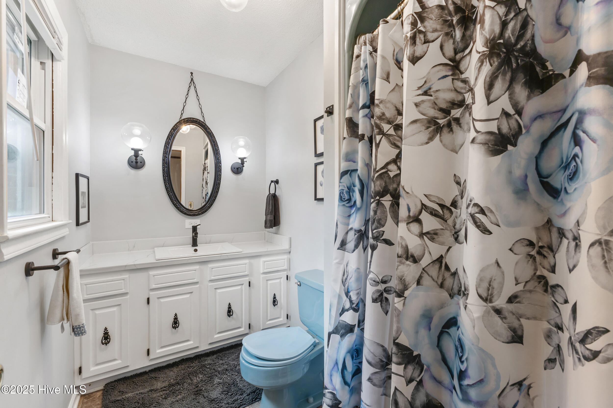 100524507 | Photo 21